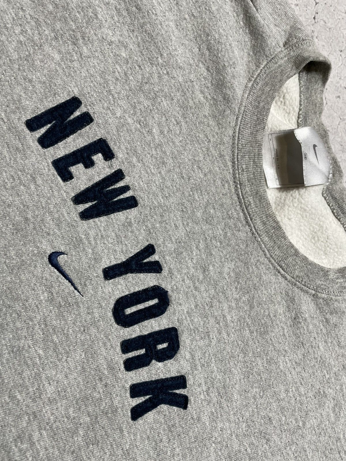 Nike Vintage Nike New York Swoosh Sweatshirt Retro Made In USA Size US M / EU 48-50 / 2 - 6 Thumbnail