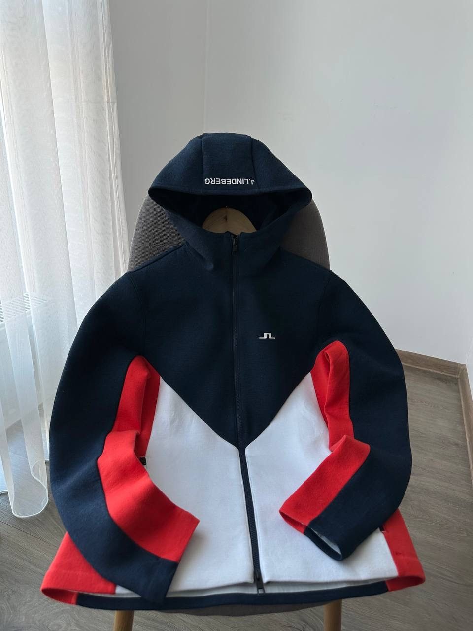 J.Lindeberg × Vintage Vintage J.Lindeberg Full Zip Crystal Hoodie Size M / US 6-8 / IT 42-44 - 3 Thumbnail