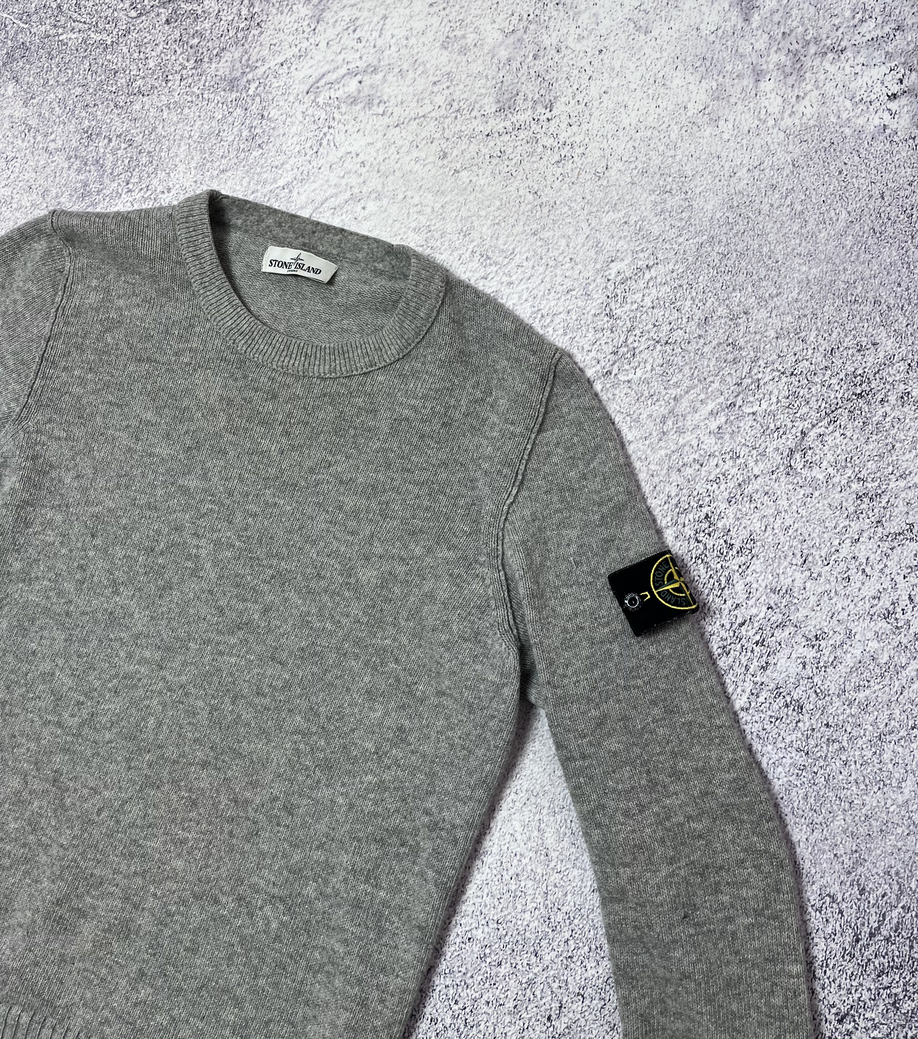 Stone Island × Vintage Vintage men’s sweater Stone Island size M Size US M / EU 48-50 / 2 - 4 Thumbnail