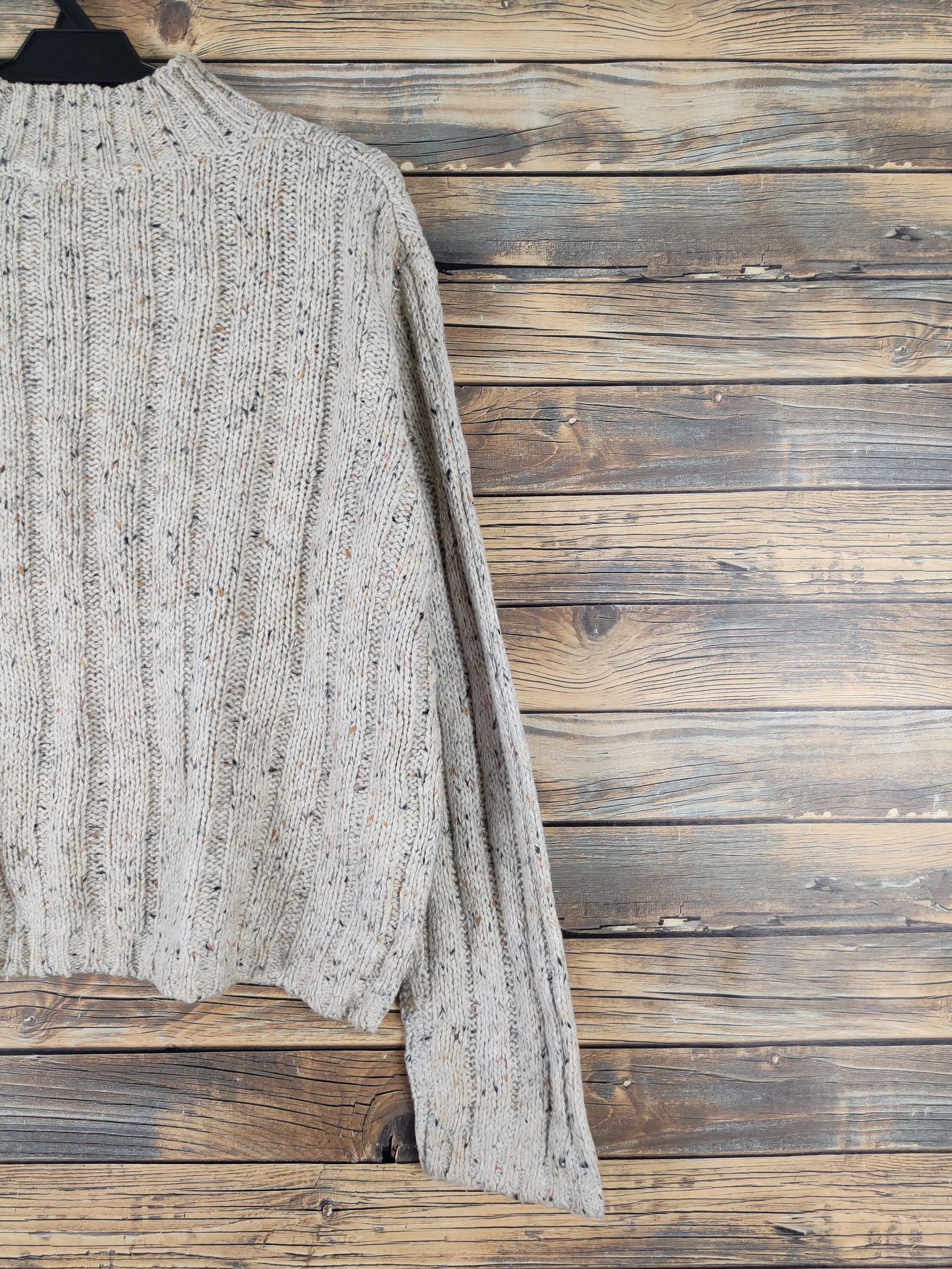 Aran Isles Knitwear Wood Wind Ivory Knitwear Crop Tops #W1444 Size US M / EU 48-50 / 2 - 9 Thumbnail