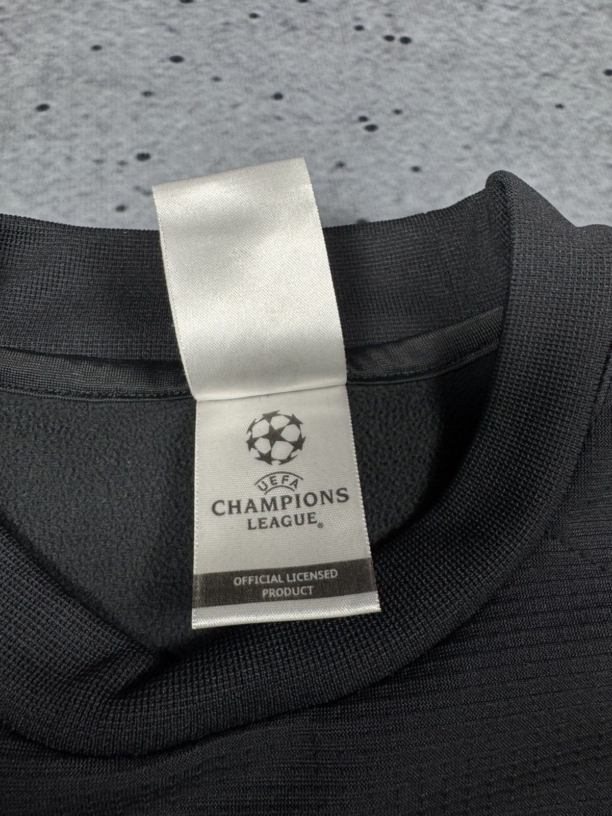 Vintage Real Madrid Adidas Sweatshirt 2016 Pre Owned Size US S / EU 44-46 / 1 - 9 Thumbnail