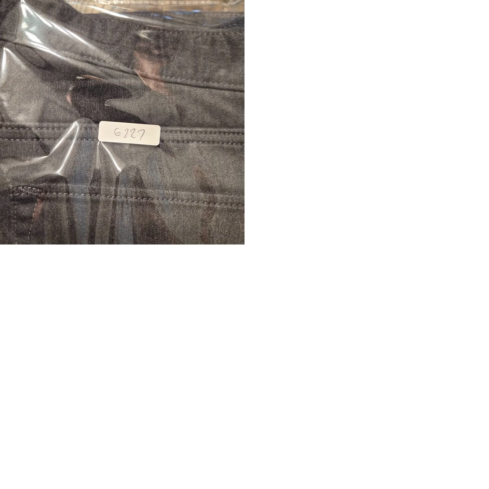 Banana Republic Banana Republic Mens Traveler Jeans 31x32 Gray Slim Fit Stretch Pants Size US 31 - 9 Thumbnail