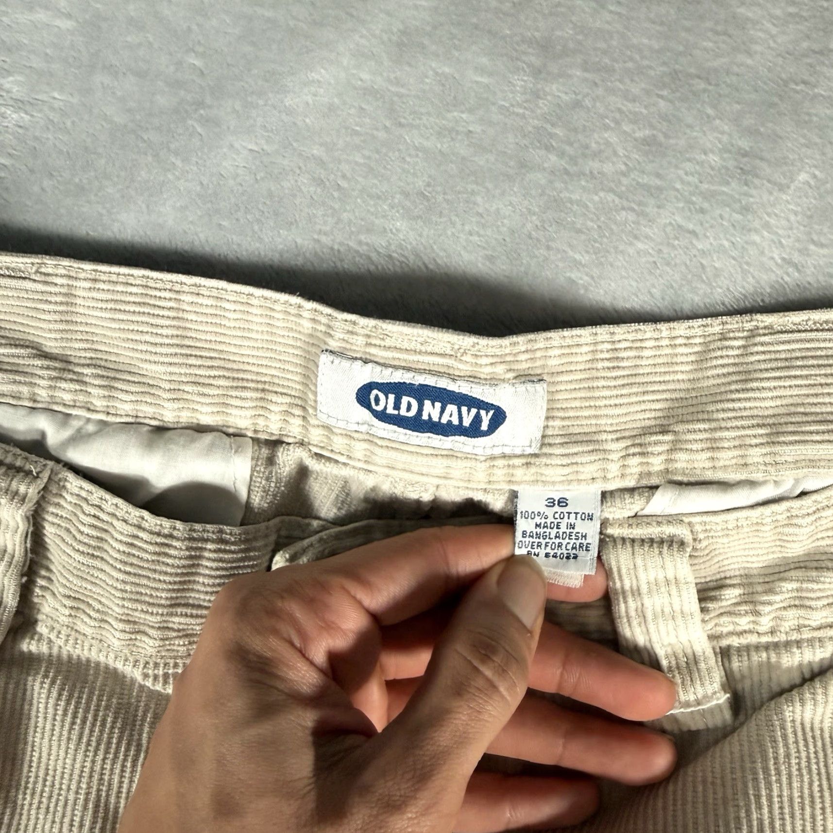 Old Navy VINTAGE Old Navy Corduroy Cargo Pants Mens 33 Beige Distressed Cargo Pocket Straight Regular 30 Inseam Y2K Influence Size US 33 - 4 Thumbnail