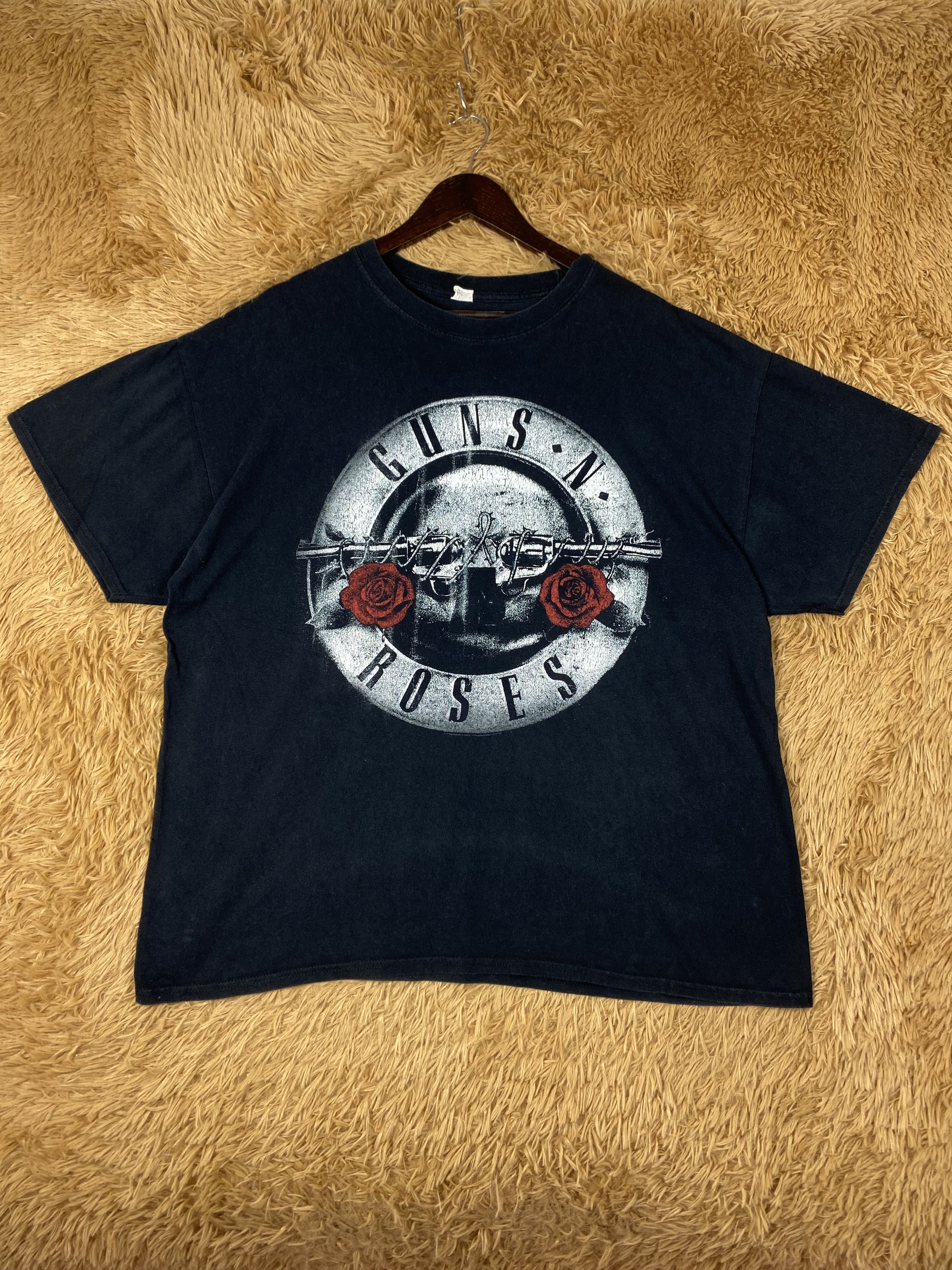 Guns N' Roses Vintage Guns N' Roses Short Sleeve T-Shirts PT0090 Size US XL / EU 56 / 4 - 1 Thumbnail