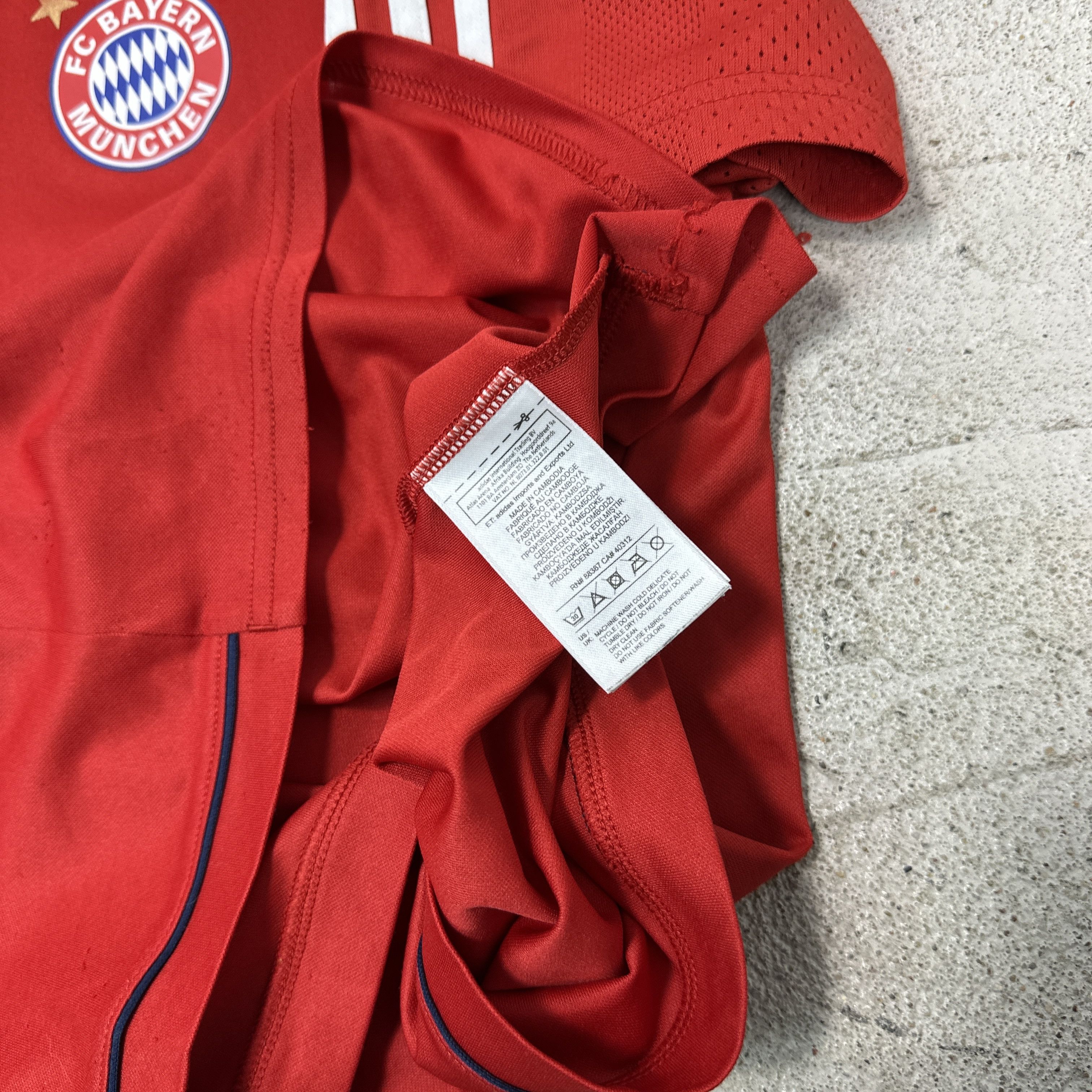 Adidas Vintage Sporty Streetwear Adidas Bayern Jersey Y2K Size US L / EU 52-54 / 3 - 4 Thumbnail