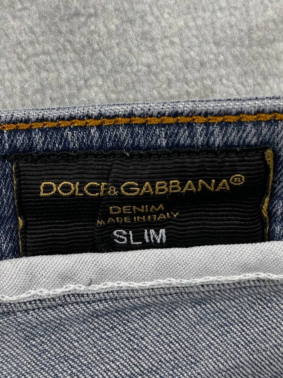 Dolce & Gabbana Vintage Dolce Gabbana Faded Denim Jeans Metal Logo Size US 34 / EU 50 - 14 Thumbnail