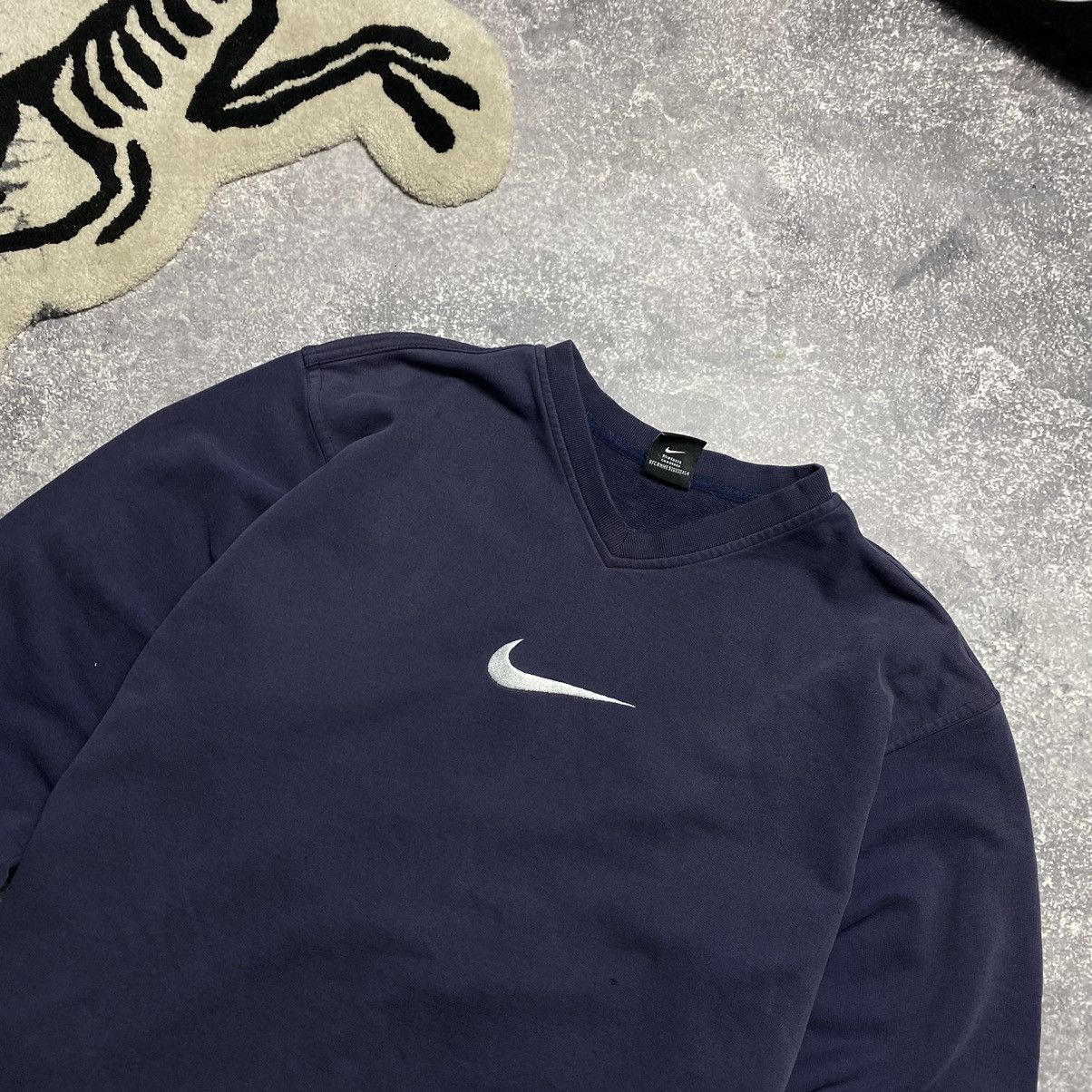 Vintage Vintage Nike Big Centre Swoosh 90’s y2k sweatshirt Size US S / EU 44-46 / 1 - 2 Thumbnail