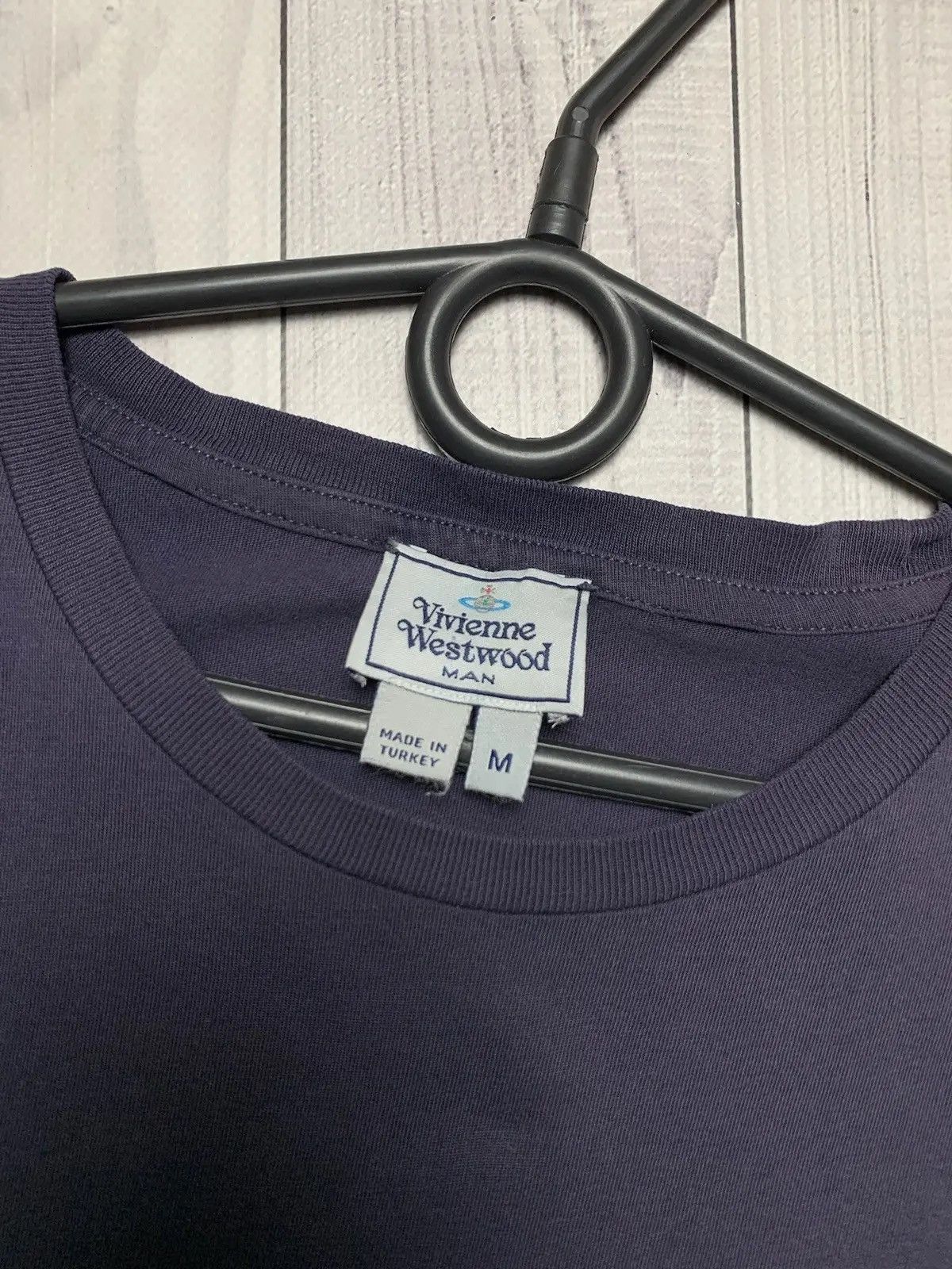 Vivienne Westwood Vintage Vivienne Westwood Tee navy rare logo distressed Size US M / EU 48-50 / 2 - 5 Thumbnail