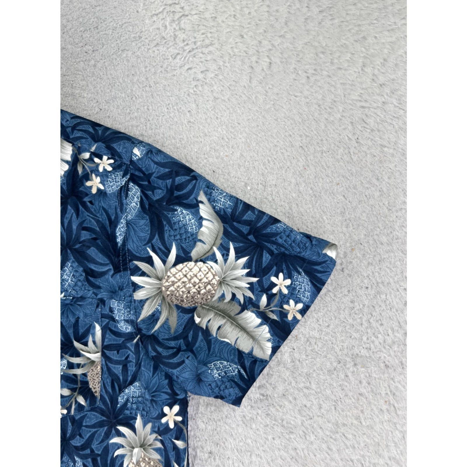 Vintage Coastal Shirt Men Medium Blue Floral Pineapple 100% Polyester Button Hawaiian Size US M / EU 48-50 / 2 - 2 Thumbnail