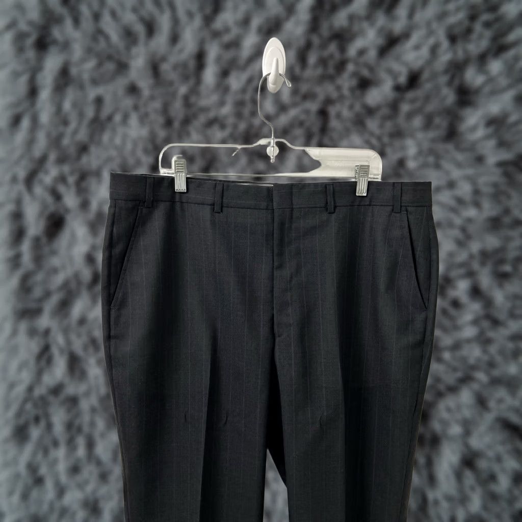 Vintage VINTAGE Towncraft Dress Pants Mens 40x31 Gray Pinstripe Wool Blend Straight Leg Dress Pants Mens 40 Regular Gray Pinstripe Wool Blend Boss Size US 40 / EU 56 - 1 Thumbnail