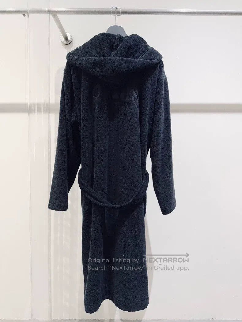 Balenciaga Balenciaga Bathrobe Coat Size XS / US 0-2 / IT 36-38 - 2 Thumbnail