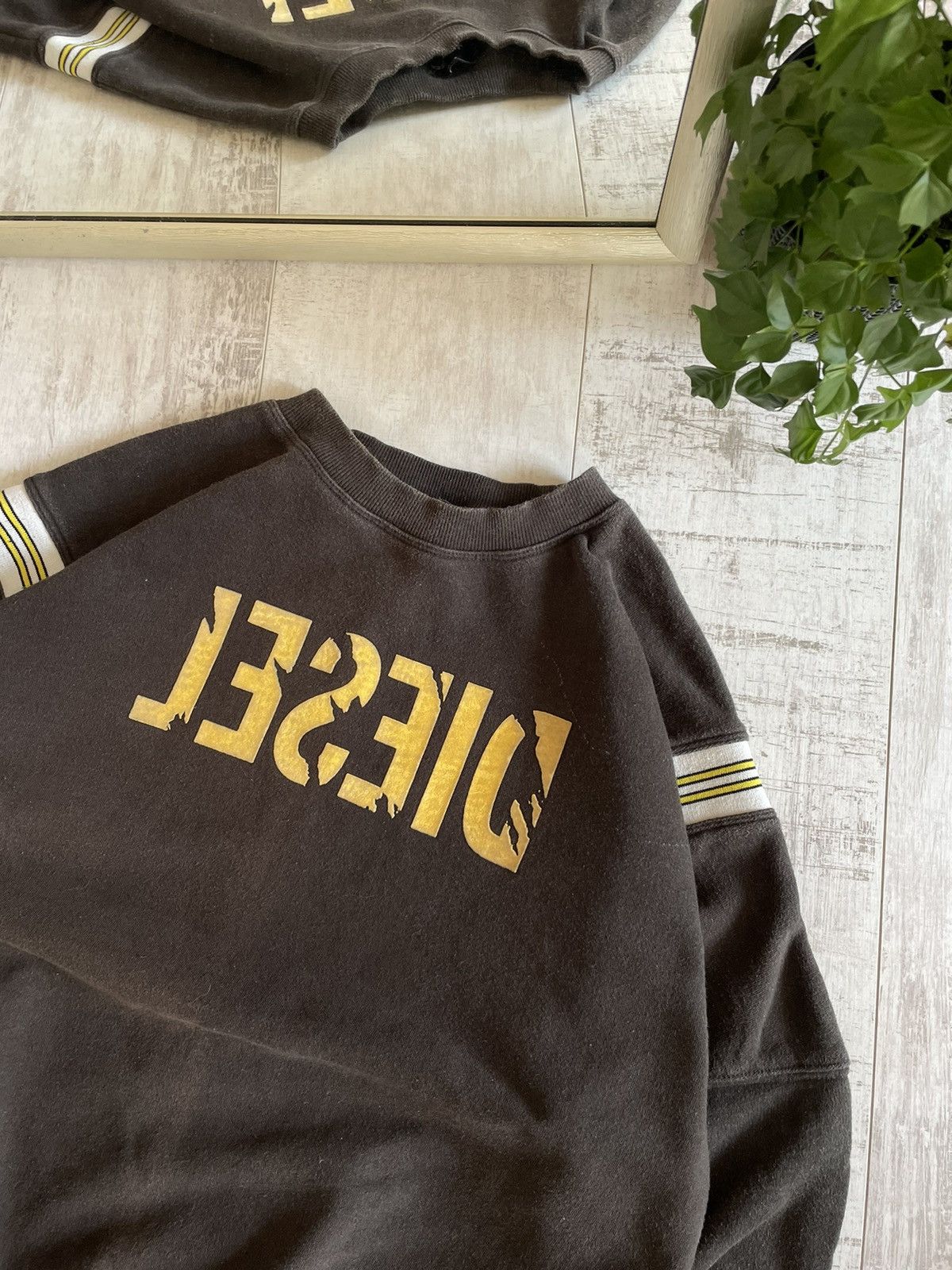Diesel × Vintage Vintage Diesel Y2K Fade Sun Sweatshirt 90’s Velure Logo RARE Size US M / EU 48-50 / 2 - 4 Thumbnail