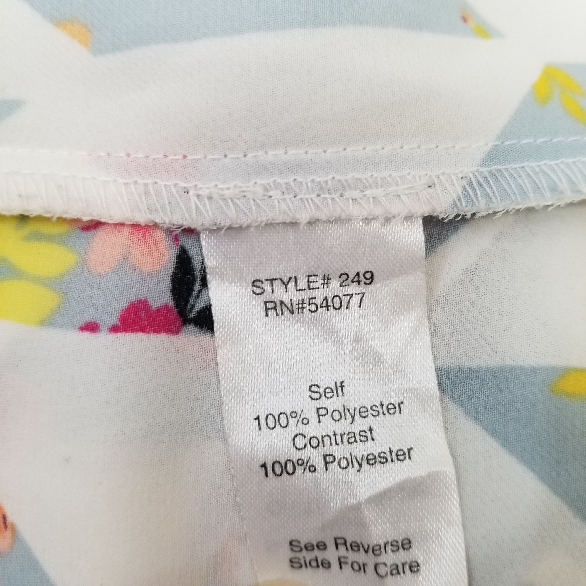 Other CAbi 249 S Top Sleeveless Tank Cami GROSGRAIN RIBBON Keyhole Size S / US 4 / IT 40 - 4 Thumbnail