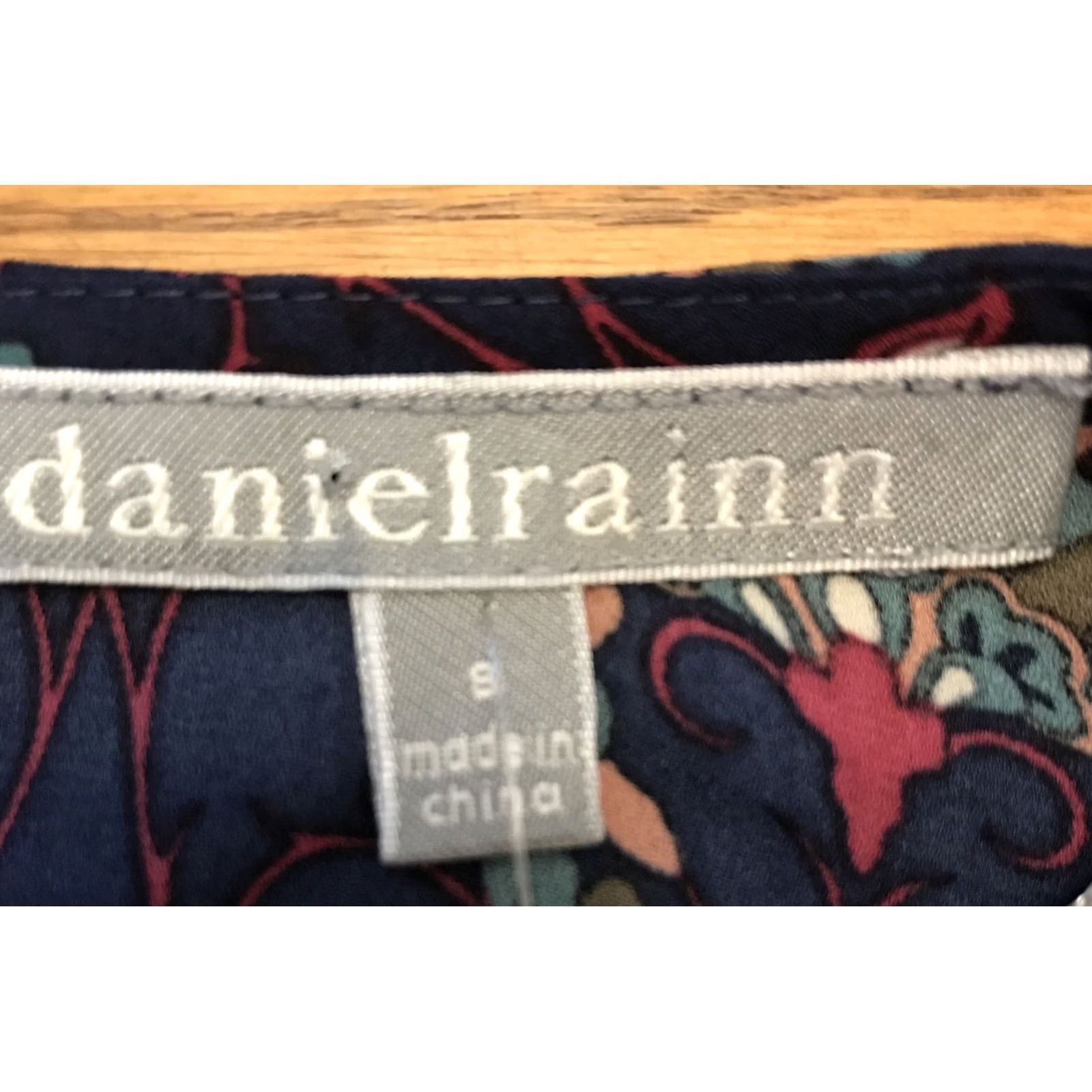 Vintage Daniel Rainn Women Blouse Sleeveless Tank Top Blue Floral Semi-sheer High Neck Button 615 Small S Bodice Bohemian Casual Workwear Shirt Women Size S / US 4 / IT 40 - 3 Thumbnail
