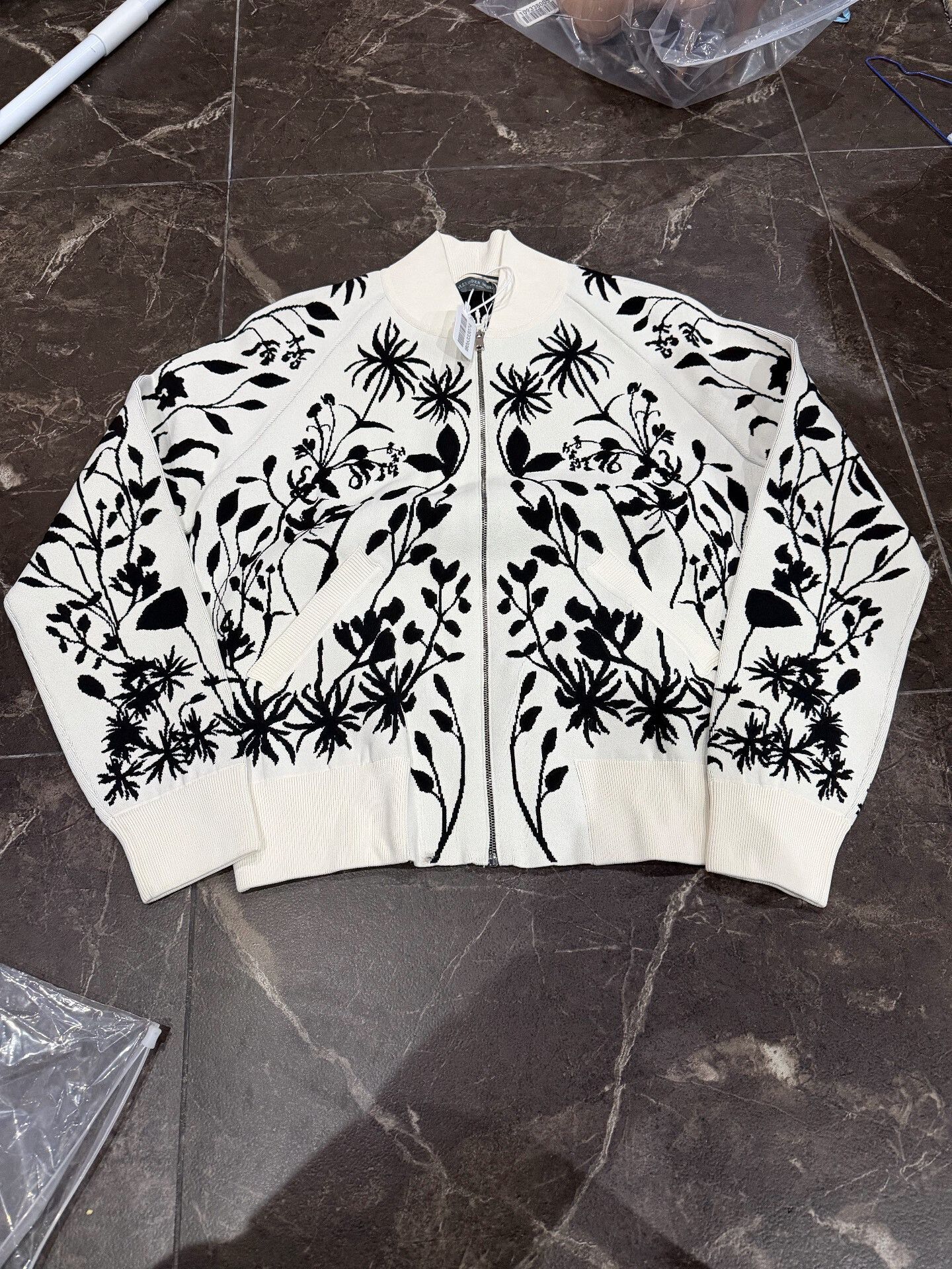 Alexander McQueen Alexander McQueen Slim Embroidered Set Size US M / EU 48-50 / 2 - 1 Thumbnail