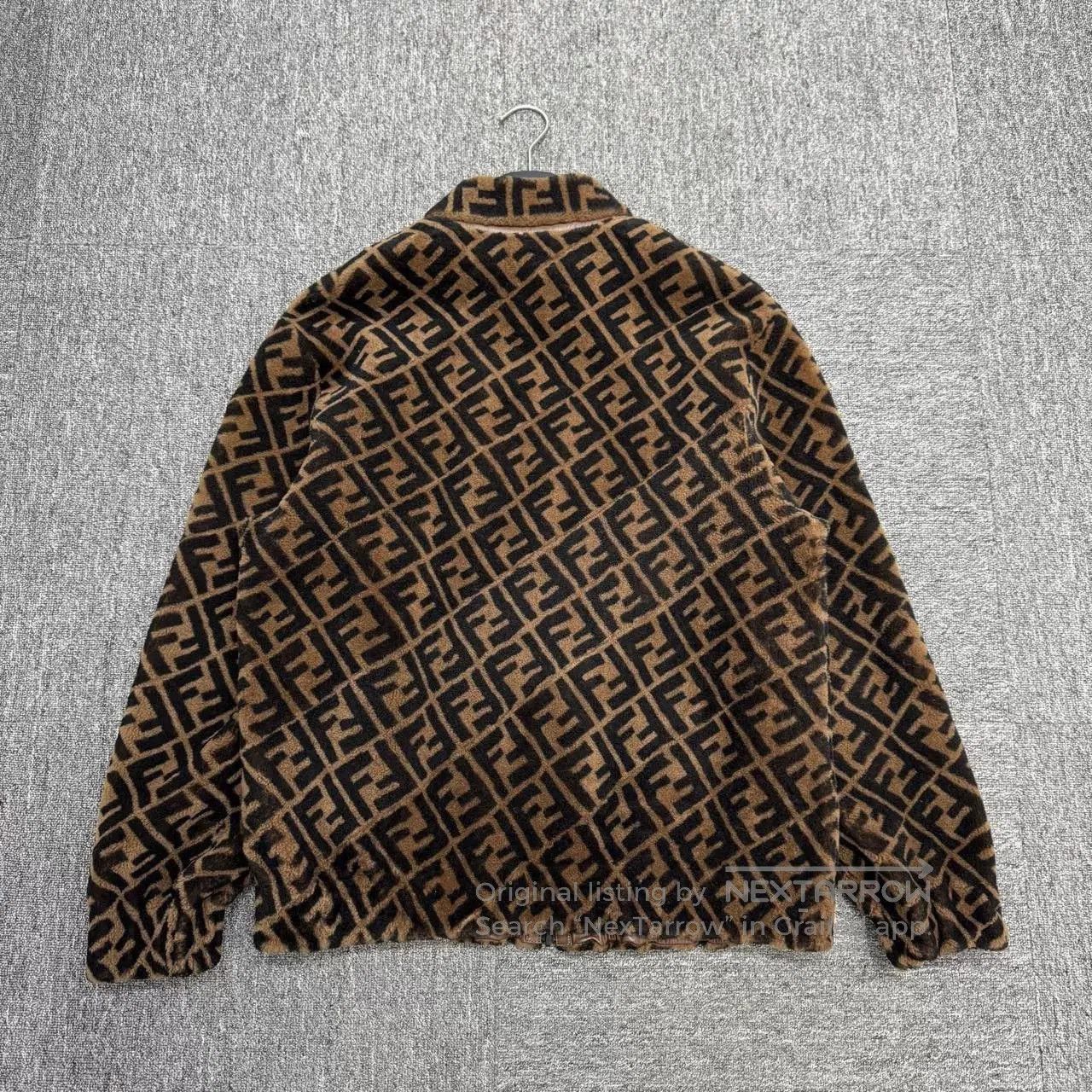 Fendi Fendi Reversible Leather and Fur Coat. Size US L / EU 52-54 / 3 - 3 Thumbnail