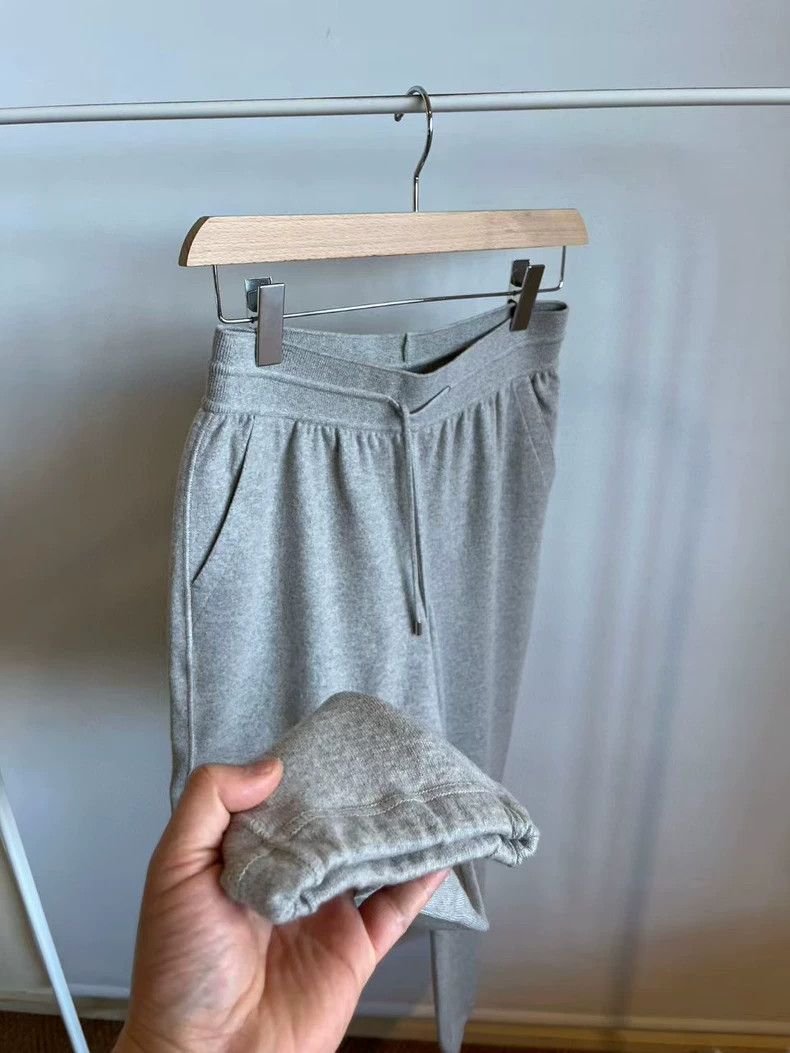 Loro Piana LORO PIANA Lady grey cashmere pants, 100% baby cashmere Size 26" / US 2 / IT 38 - 3 Thumbnail