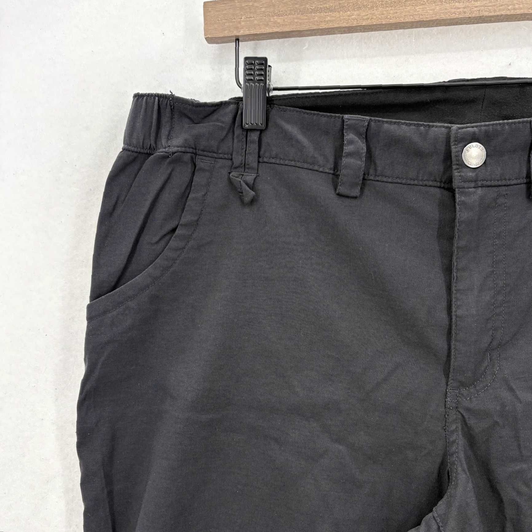 Duluth Trading Company VINTAGE? No. Duluth Trading Co Duluth Flex Dry on the Fly Convertible Bootcut Pants Womens 18 Black Stretch Size 40" / US 18 - 3 Thumbnail