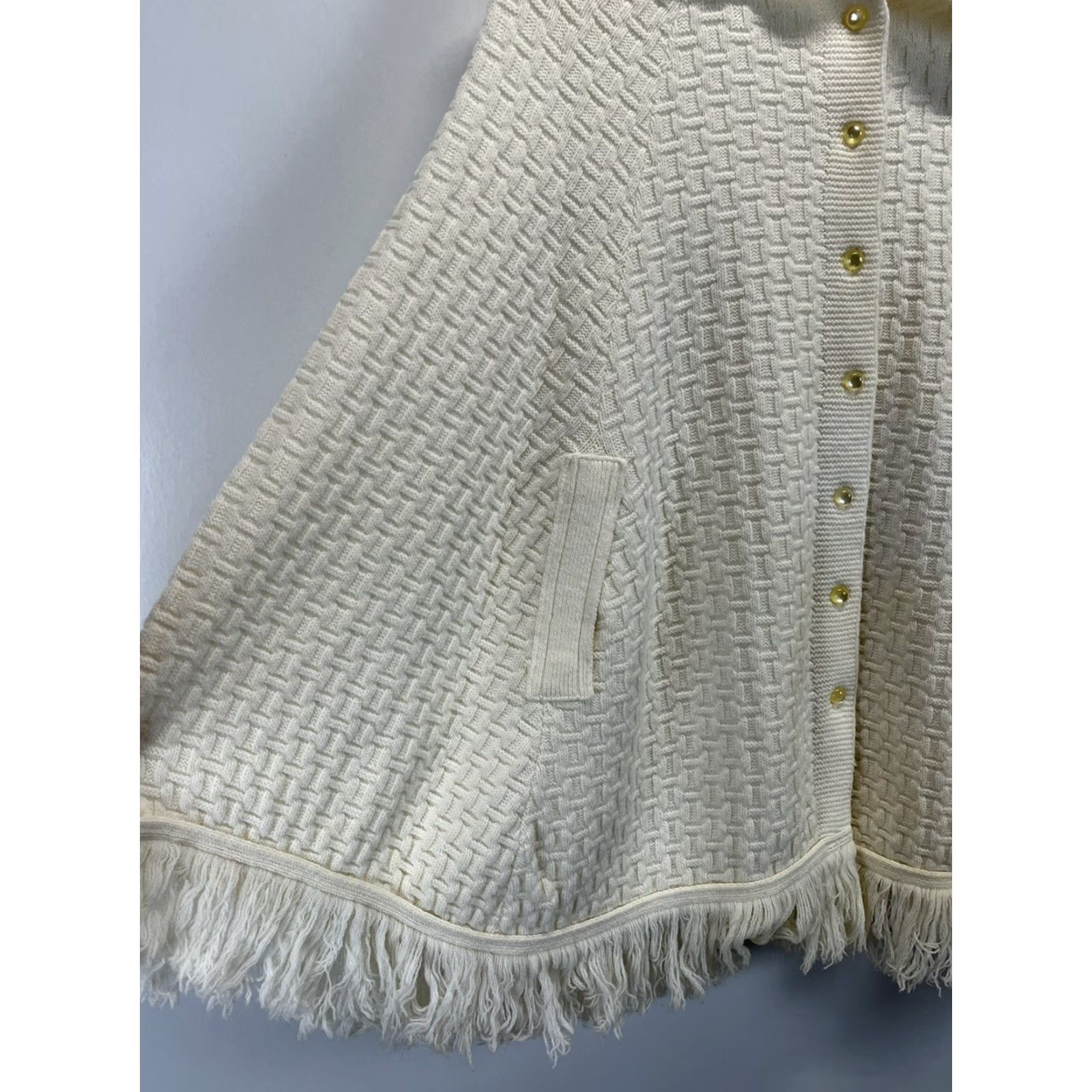 Asket VINTAGE Ivory Knit Cape Poncho Sweater One Size Bohemian Womens Basket Weave Fringe Size ONE SIZE - 4 Thumbnail