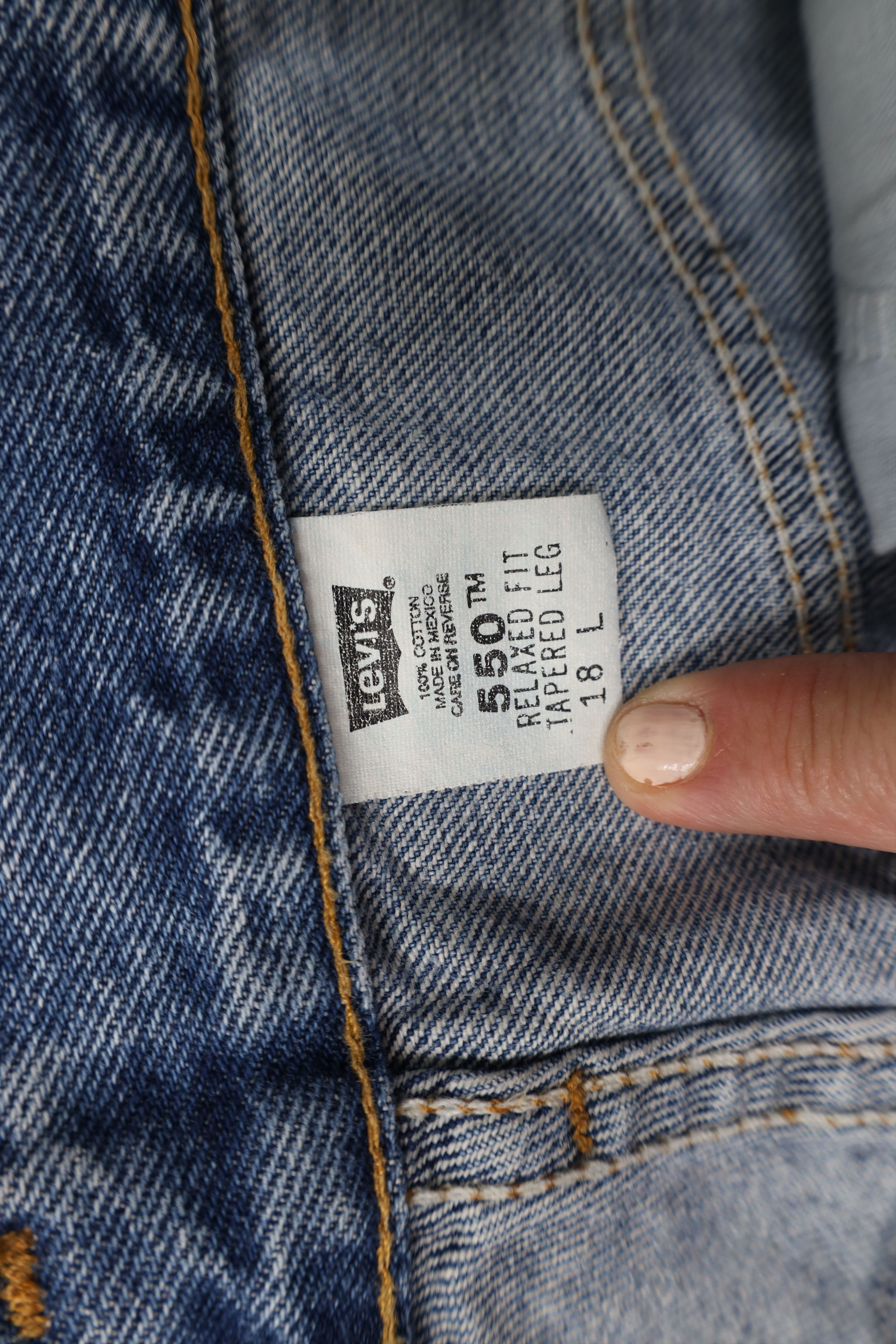 Levi's × Vintage Vintage Y2K 2002 Levis 550 Tapered Leg Denim Jeans Blue Size 40" / US 18 - 8 Thumbnail