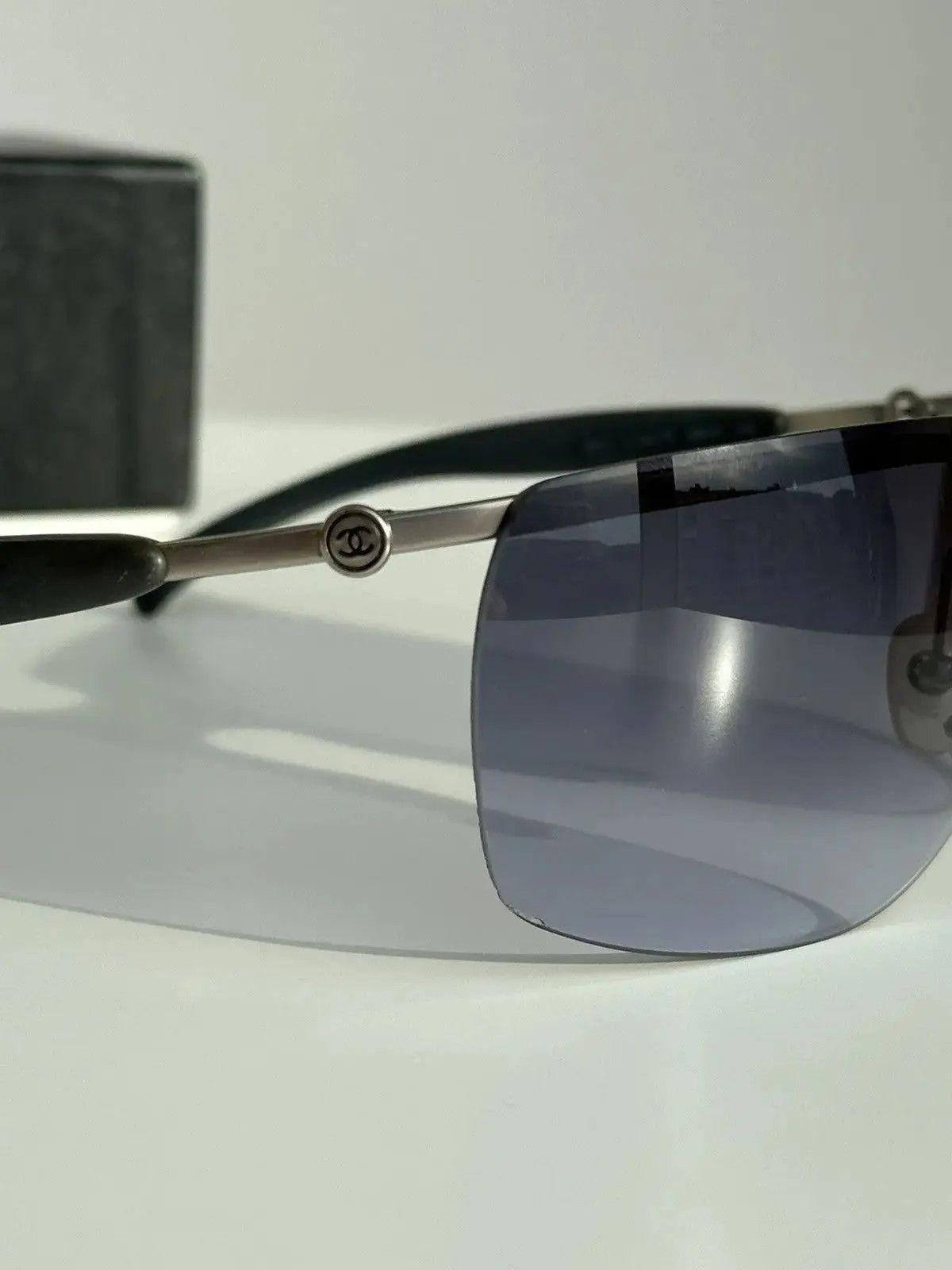 Chanel × Vintage CHANEL Sunglasses Rimless Rhimestone Shield CC Logo Sport Size ONE SIZE - 6 Thumbnail