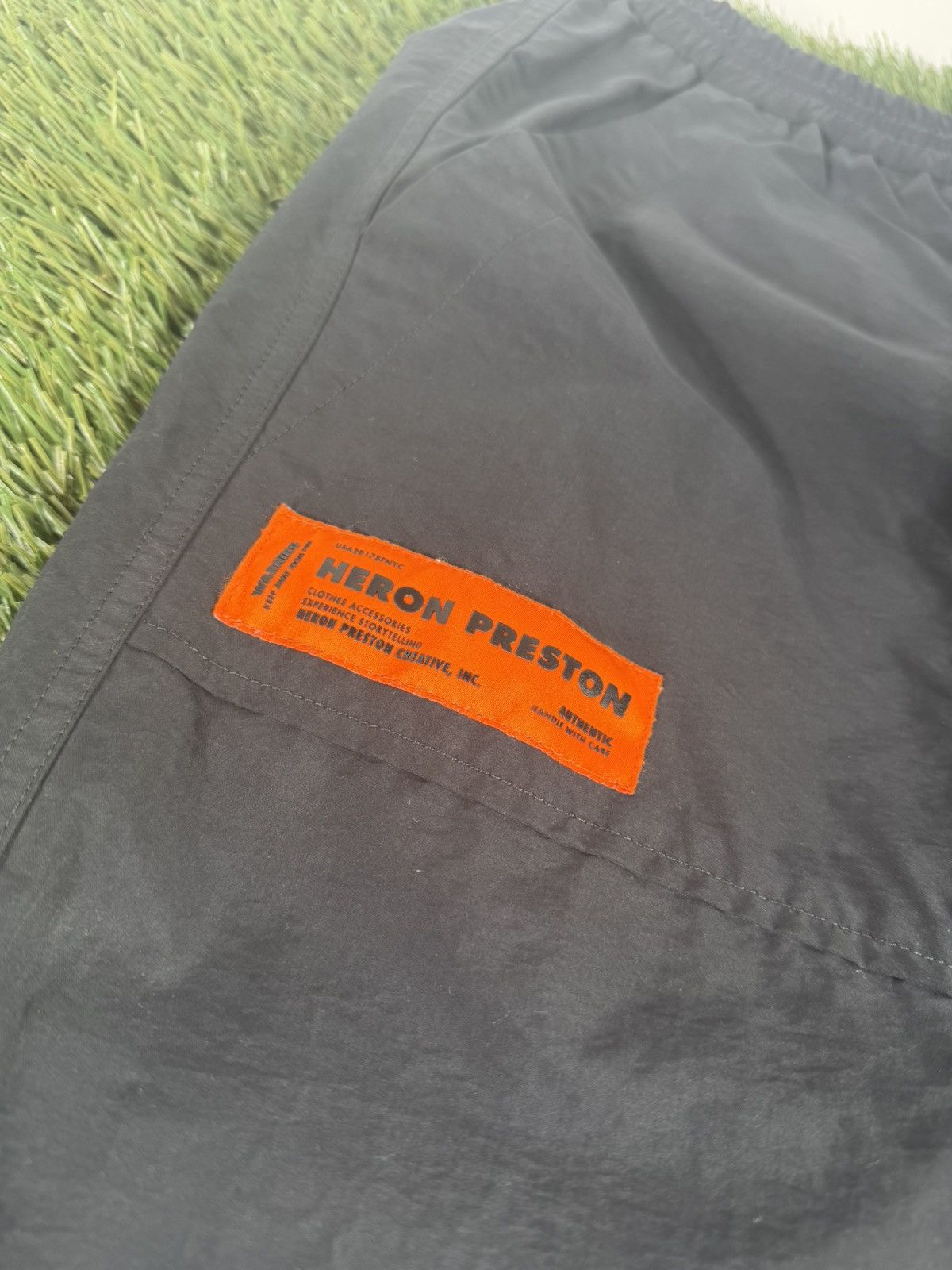 Heron Preston Heron Preston Nylon Track Pants Size US 40 / EU 56 - 3 Thumbnail