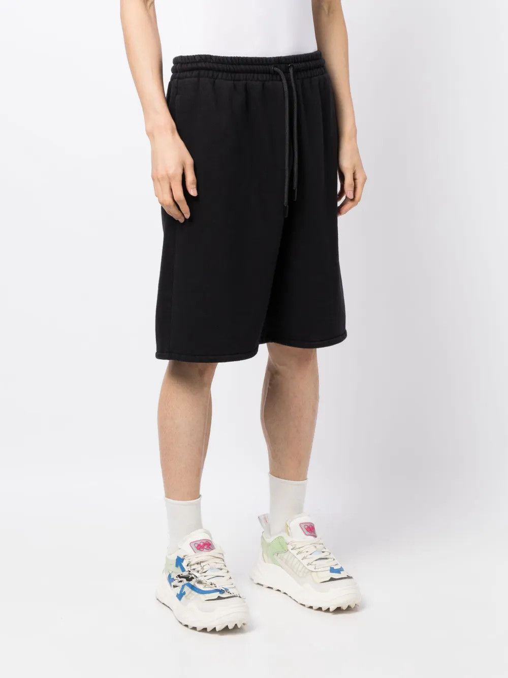 Off-White o1gr1nt0425 Stitch Diags Skate Sweat Short in Black Size US 34 / EU 50 - 2 Thumbnail