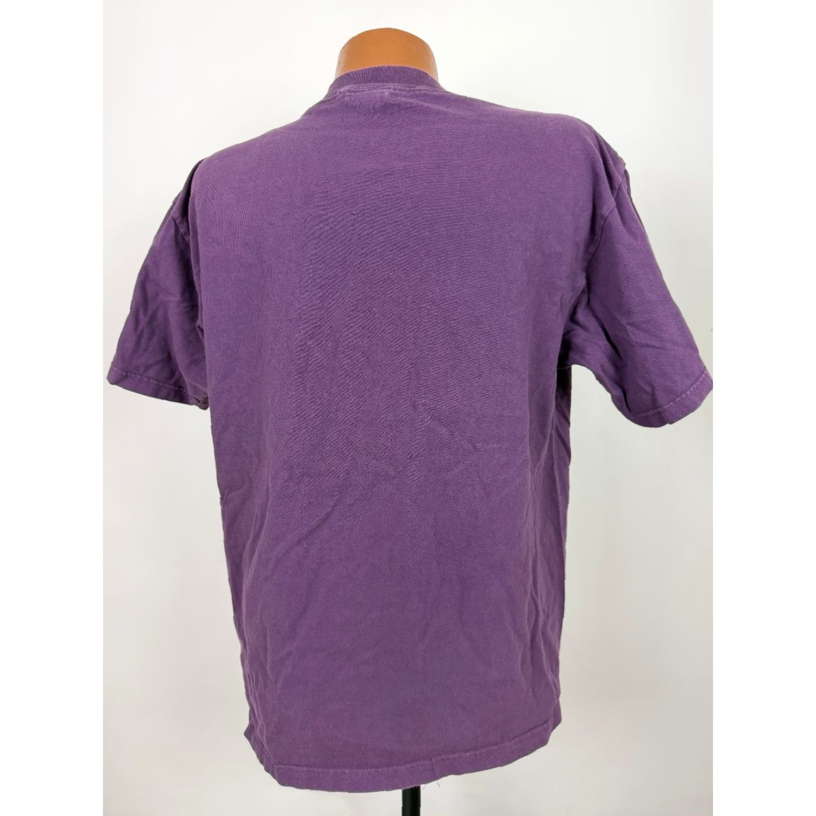 Vintage VINTAGE Treasure Island Las Vegas Shirt Embroidered Purple 1990s 90s USA Men L T-Shirt Size US L / EU 52-54 / 3 - 7 Thumbnail