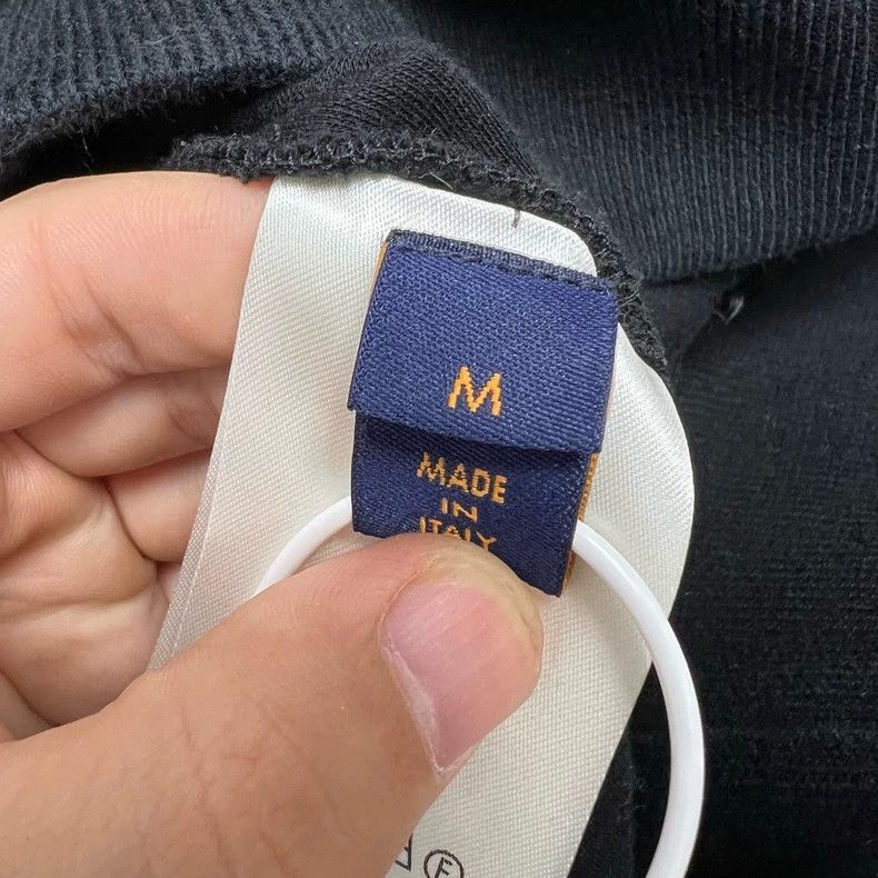 Louis Vuitton Louis Vuitton Zip-Up Hoodie with Pin Size US M / EU 48-50 / 2 - 5 Thumbnail