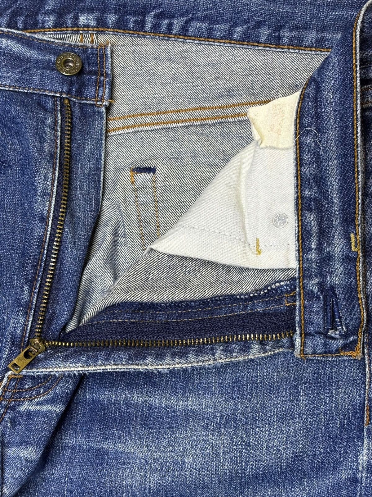 Levi's Vintage 90s Levis 503 Faded Wash Distressed Baggy Jeans Size US 32 / EU 48 - 9 Thumbnail