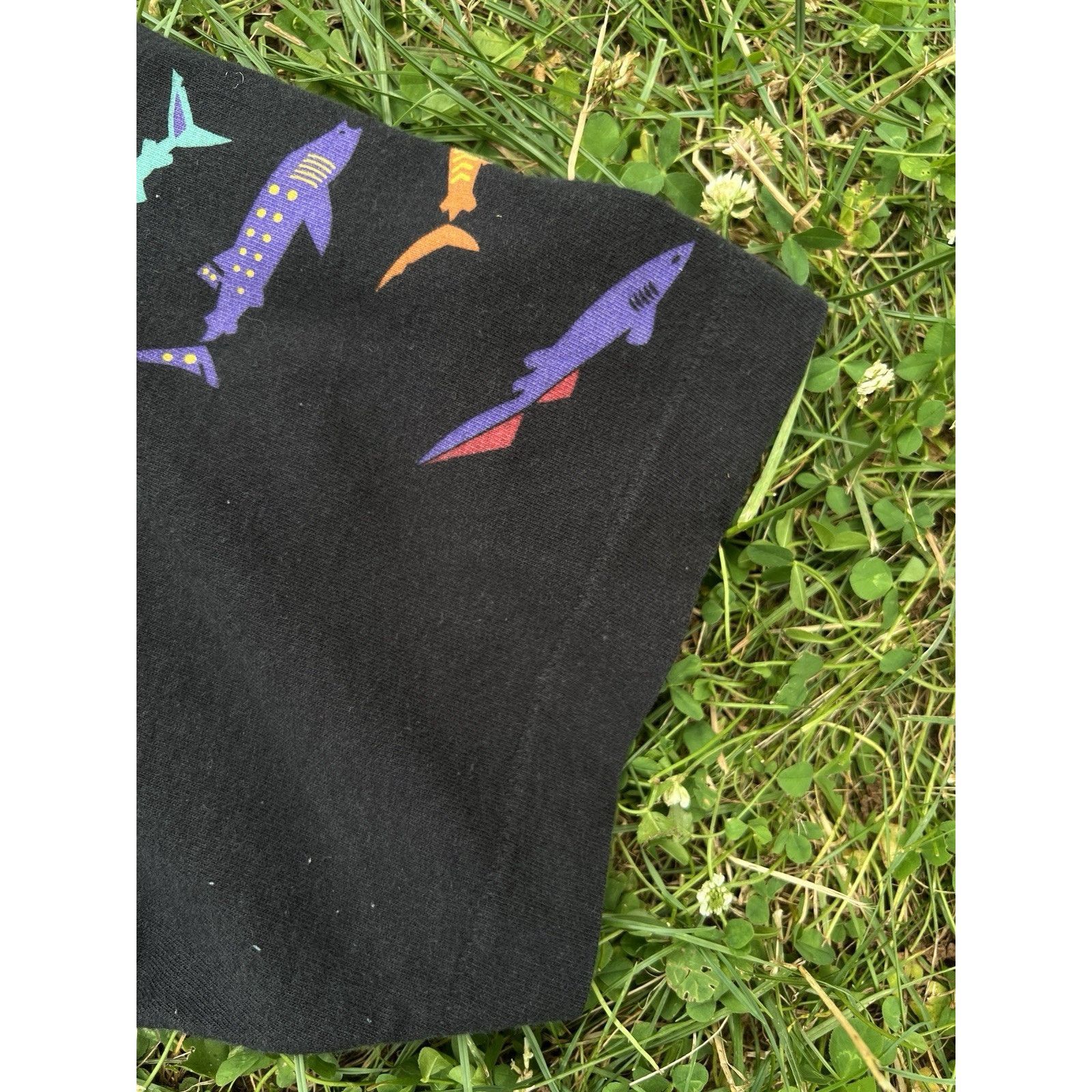 Fruit Of The Loom Vintage 90s Hawaiian Made in USA All Over Shark Dan Gilbert Size US XL / EU 56 / 4 - 5 Thumbnail