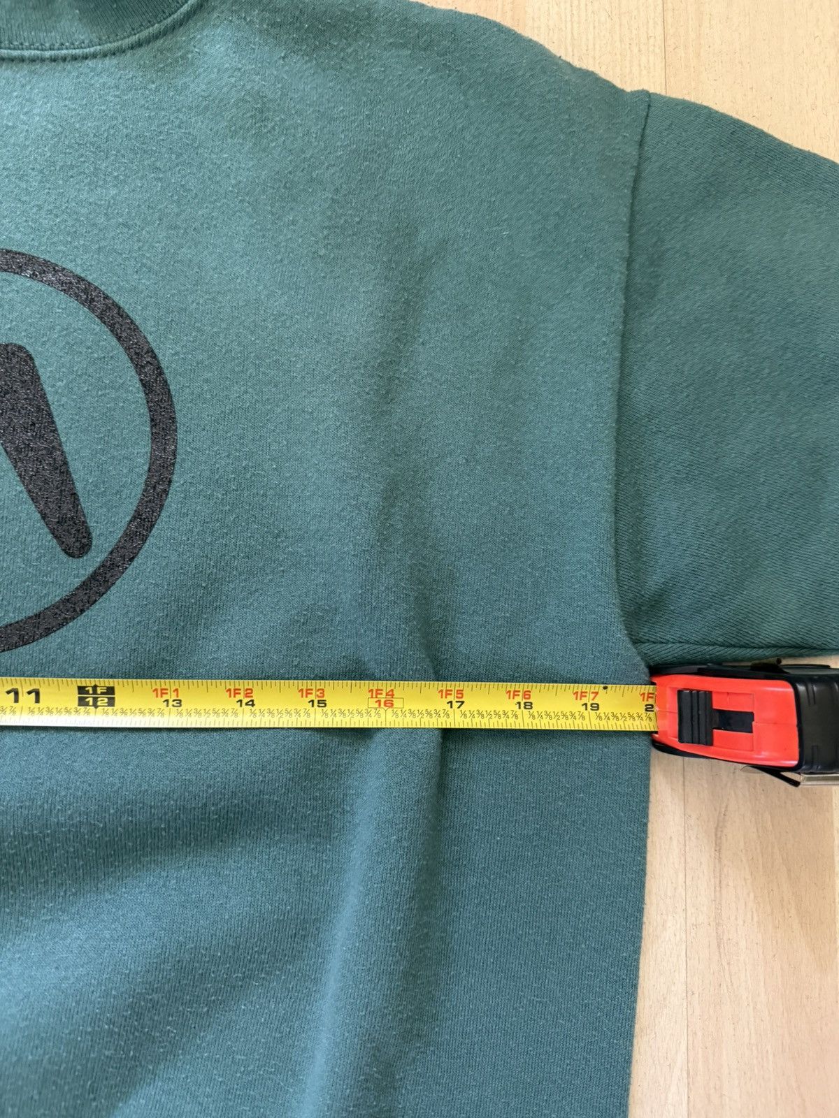 Band Tees Aphex Twin on Vintage 90s Heavyweight Crewneck Size US M / EU 48-50 / 2 - 3 Thumbnail
