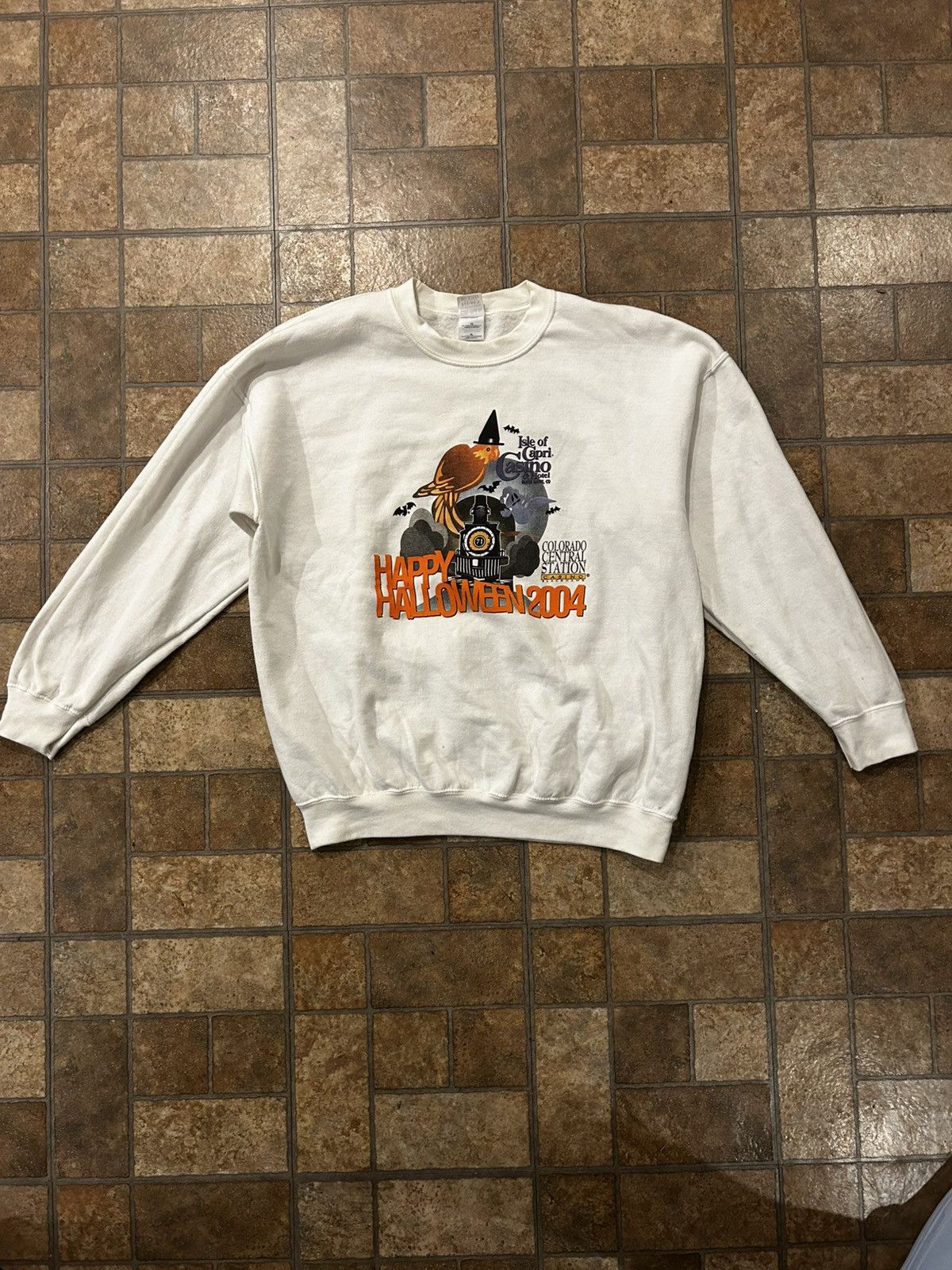 Gildan 2004 halloween Blackhawk casino crewneck sweater Size US XL / EU 56 / 4 - 2 Thumbnail