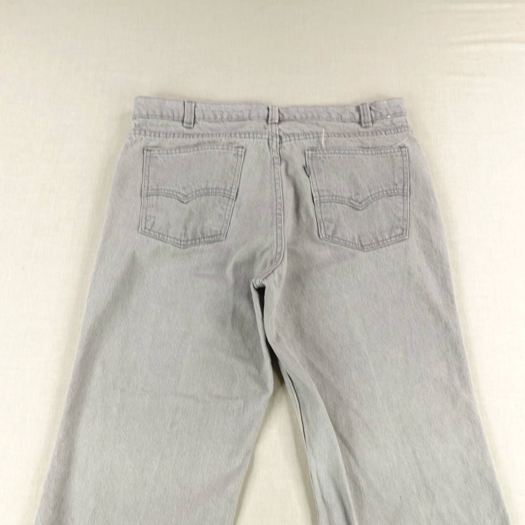 Levi's VINTAGE Levi's Jeans Men 34x32 Gray Denim Silvertab Straight Leg 80s Grunge Relaxed Fit Size US 34 / EU 50 - 5 Thumbnail