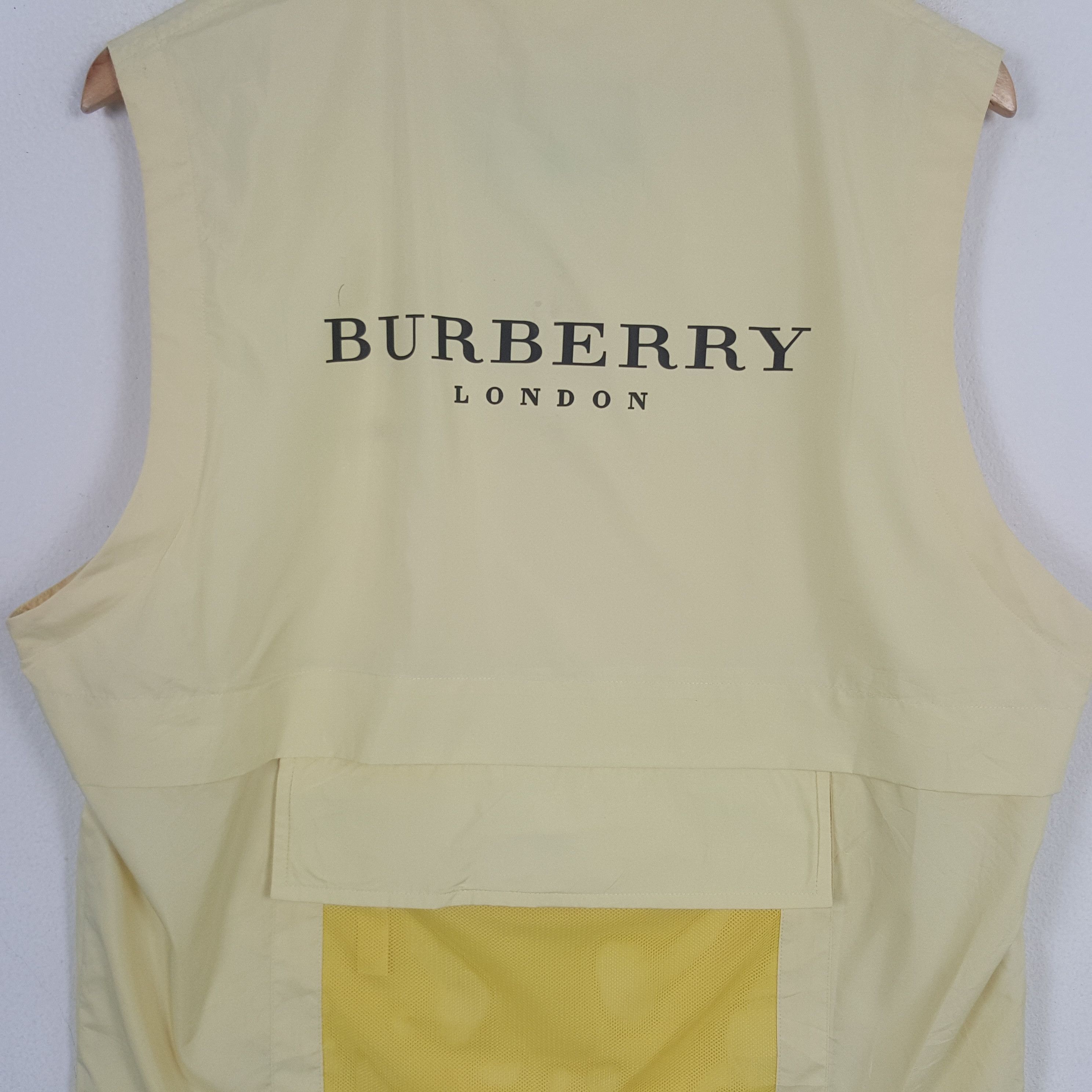 Burberry Vintage Burberry London Outdoor Style Vest C285N52 Size US M / EU 48-50 / 2 - 2 Thumbnail
