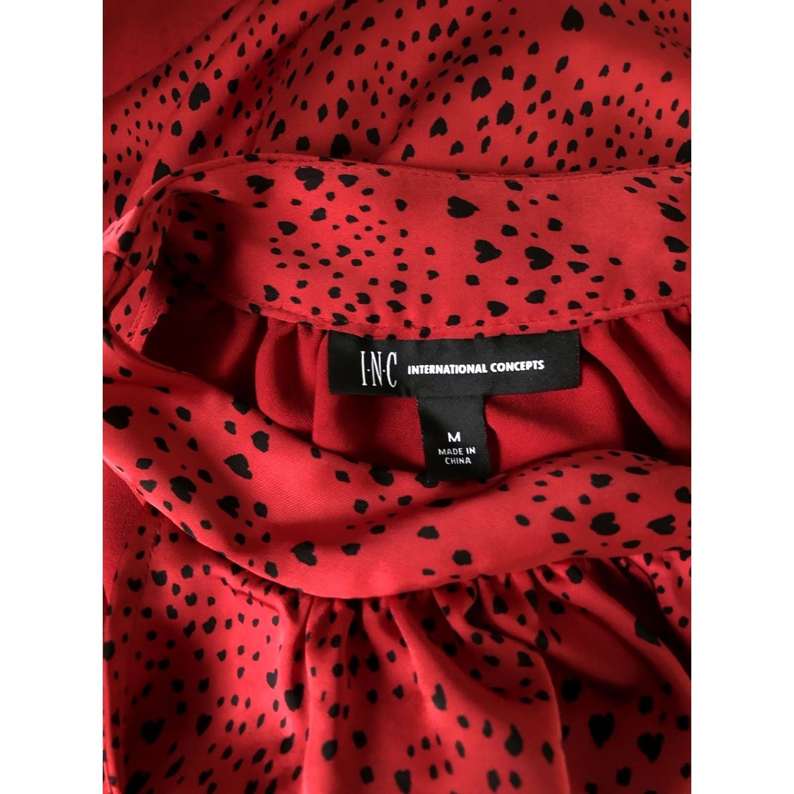 Vintage NWT INC International Concepts Geometric Halter Top Sleeveless Red M Geometric Bow Tie Neck Mock Neck Satin Sateen Size M / US 6-8 / IT 42-44 - 4 Thumbnail