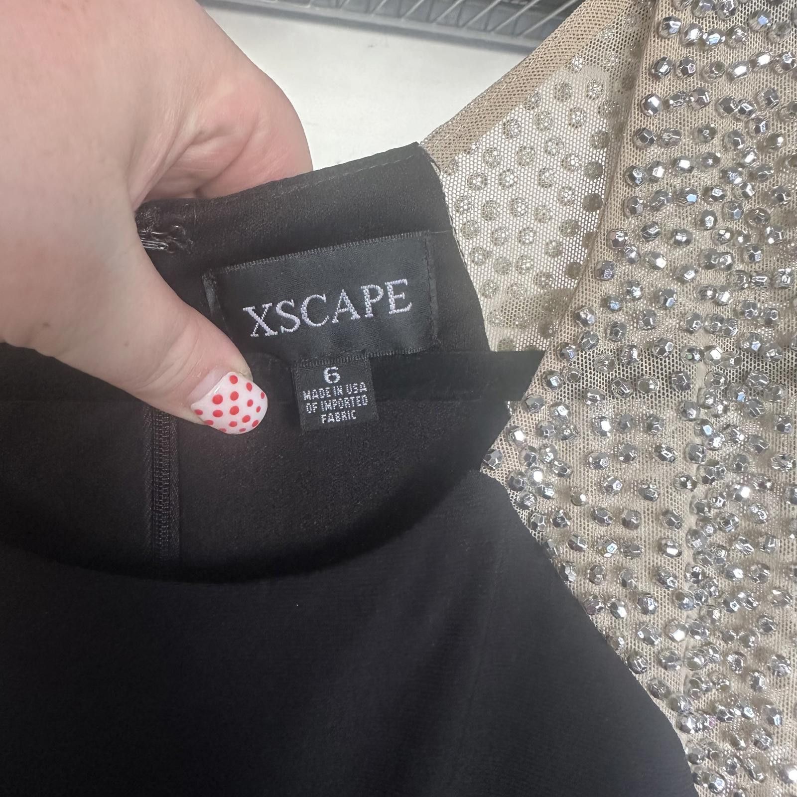 Designer Elegant Xscape Black Evening Gown with Beaded Detail Size M / US 6-8 / IT 42-44 - 3 Thumbnail