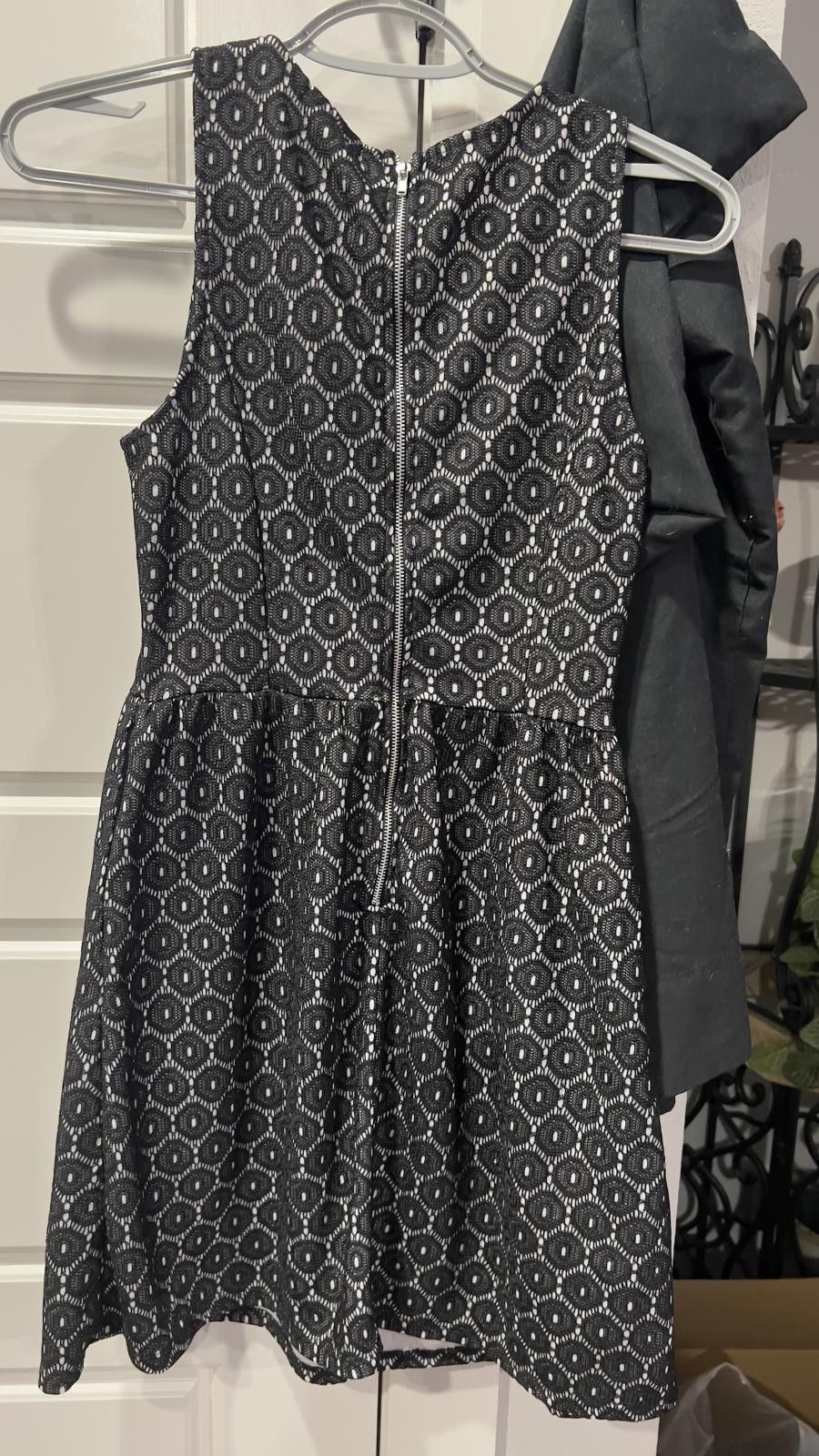 Other Chic Black and White A-Line Dress - Size M by TRE Clothing Size M / US 6-8 / IT 42-44 - 2 Thumbnail