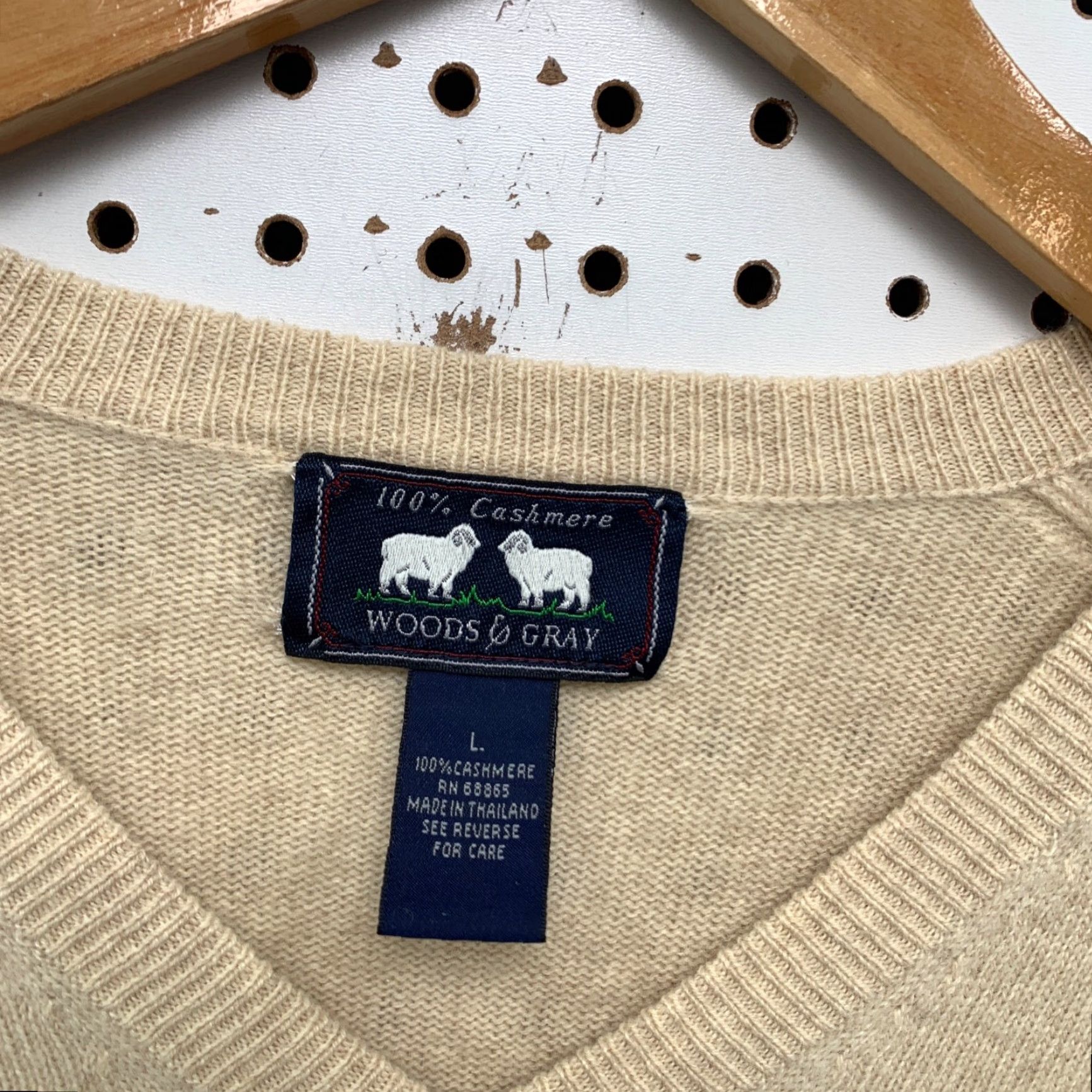 Vintage Woods & Gray 100% Cashmere Knit Sweater Mens Large Beige V-Neck Pullover Size US L / EU 52-54 / 3 - 3 Thumbnail
