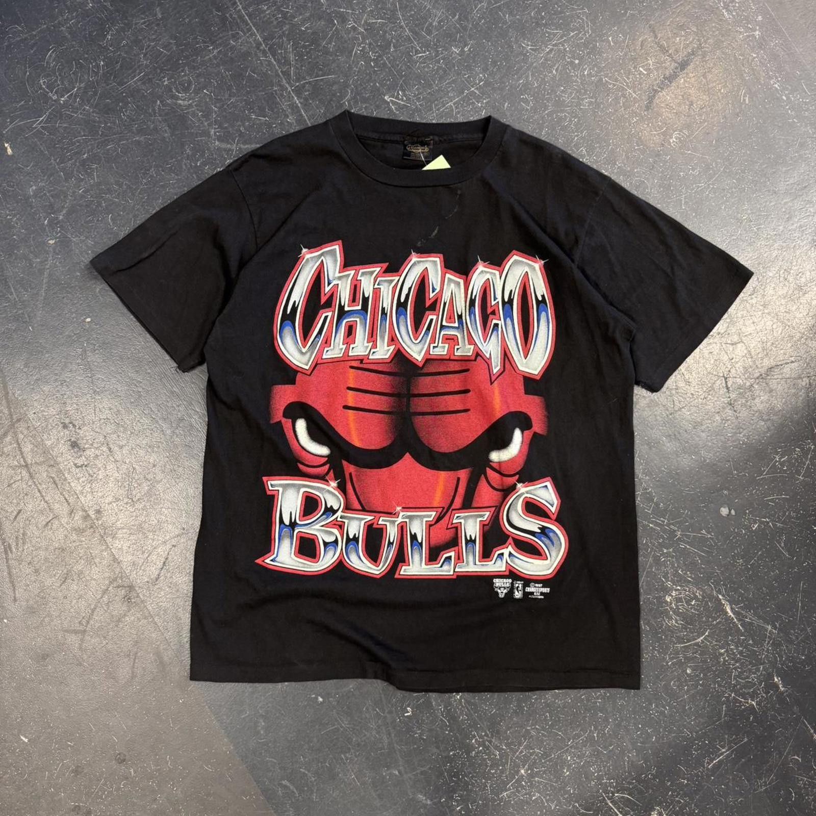 Vintage 1997 Chicago Bulls Rare Glow in the Dark Graphic Tee