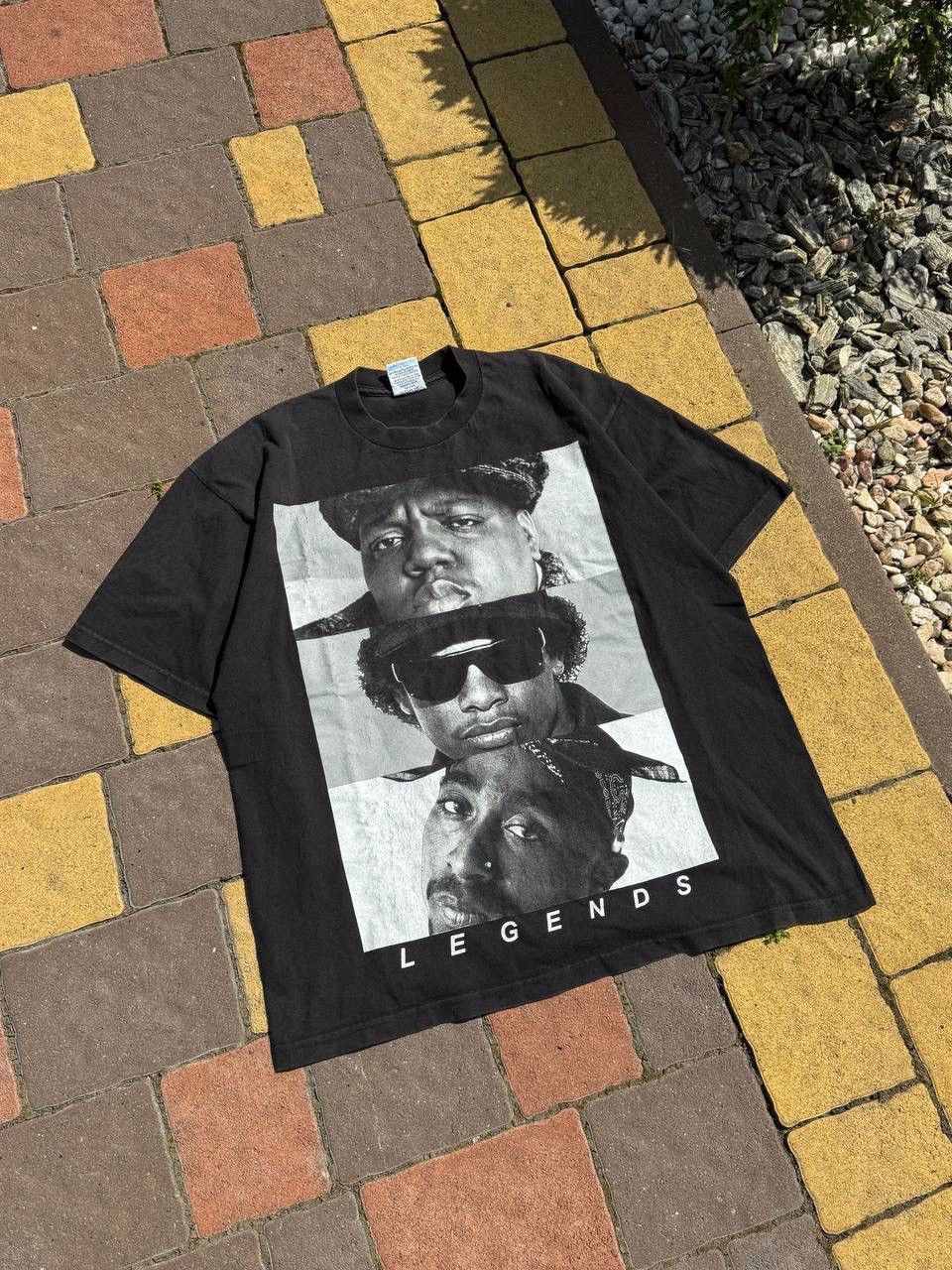 Other Vintage Hip Hop 2Pac & Biggie & Easy E Rap Tee Made In USA Size US XL / EU 56 / 4 - 1 Thumbnail