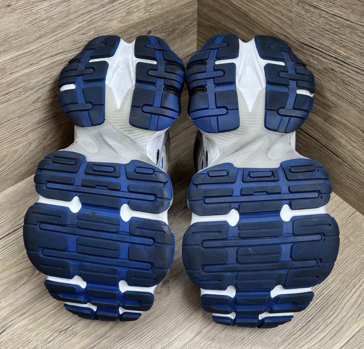 Balenciaga Balenciaga Cargo White & Blue Dad Sneakers J41 Size US 7 / EU 40 - 5 Thumbnail