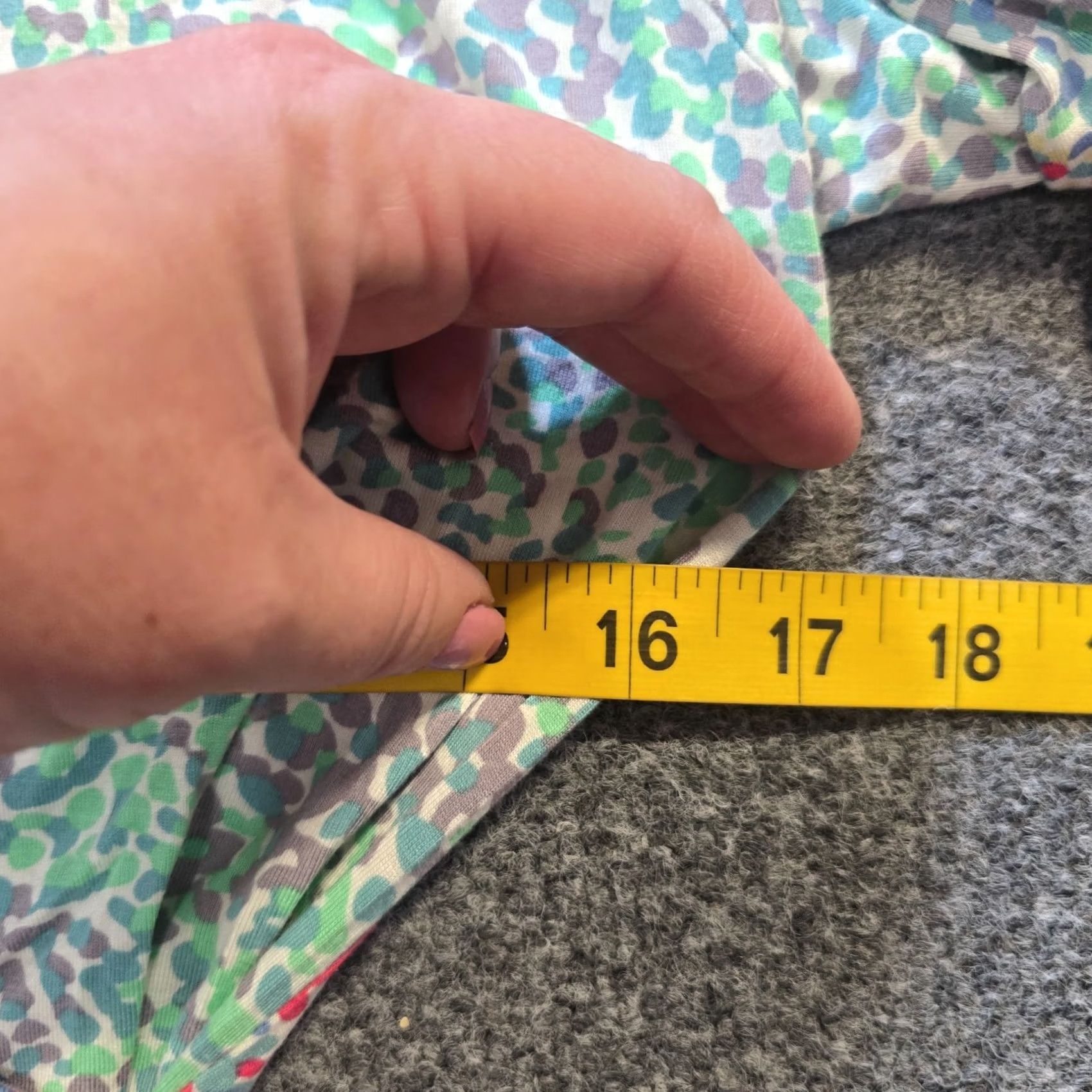 Boden Boden Blouse Women's Size 8 Green Pink V-Neck Faux Wrap Long Sleeve Stretch Casual Jersey Geometric Pattern Regular Fit Size M / US 6-8 / IT 42-44 - 5 Thumbnail
