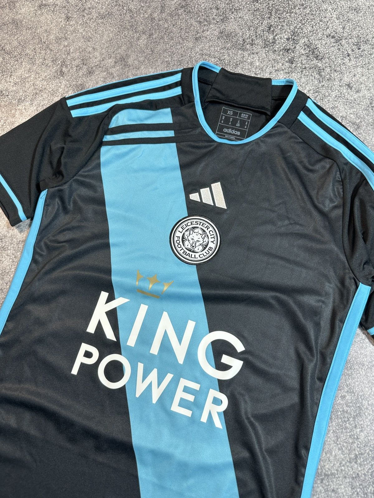 Adidas × Vintage Vintage Adidas Leicester City Soccer Jersey Blokecore XS Size US XS / EU 42 / 0 - 2 Thumbnail