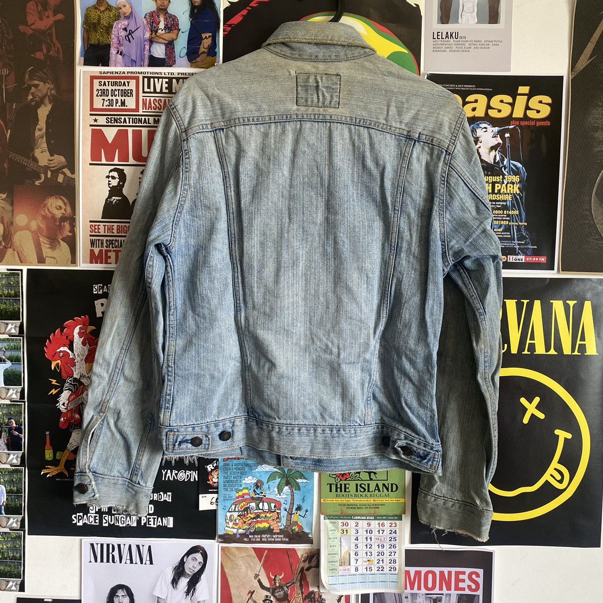 Edwin Vintage Edwin 80s-90s Washed Blue Distressed Denim Jacket Size US S / EU 44-46 / 1 - 10 Thumbnail