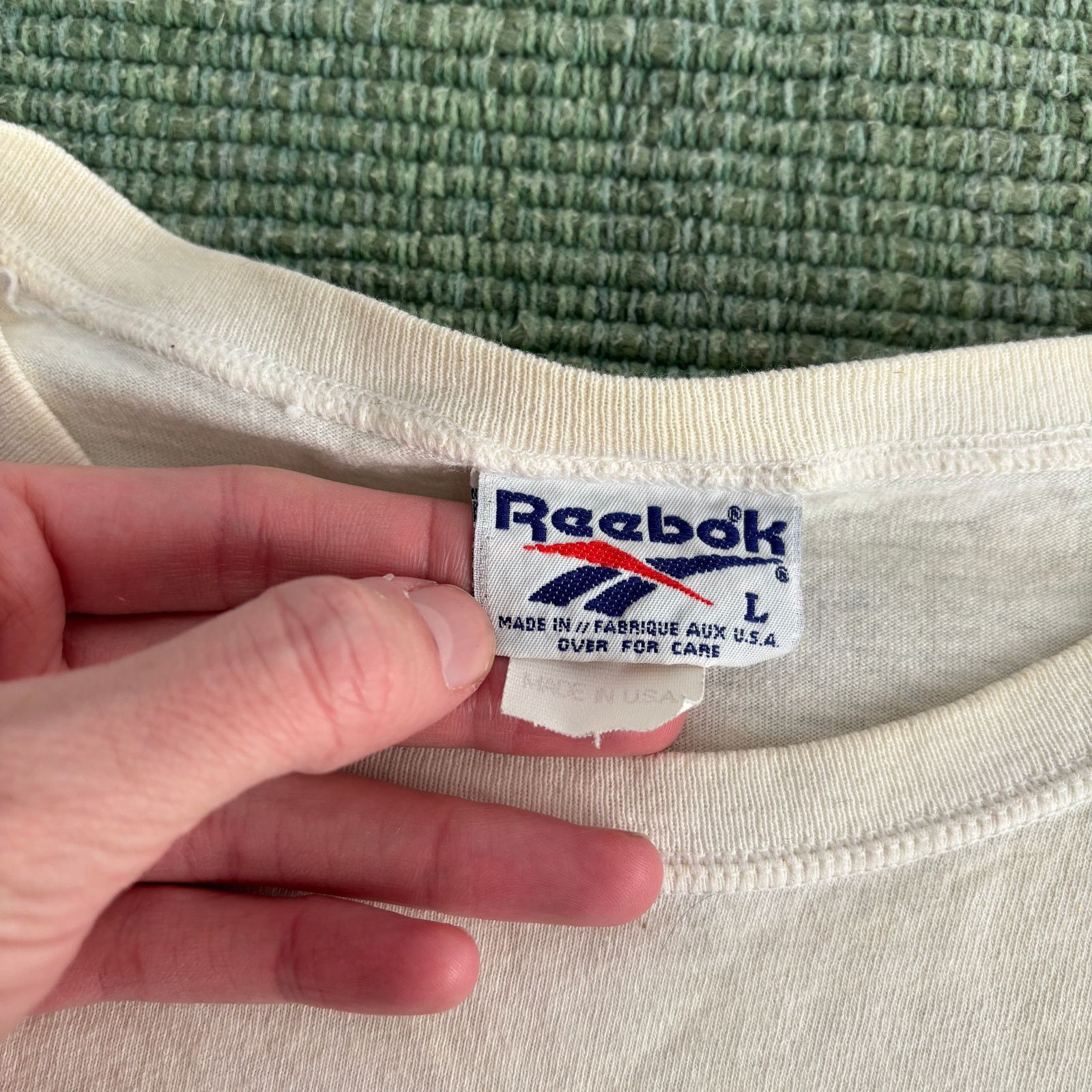 Reebok × Vintage 90s Crop Fit Vintage Reebok Cotton Tee Shirt Sz L Size US L / EU 52-54 / 3 - 5 Thumbnail