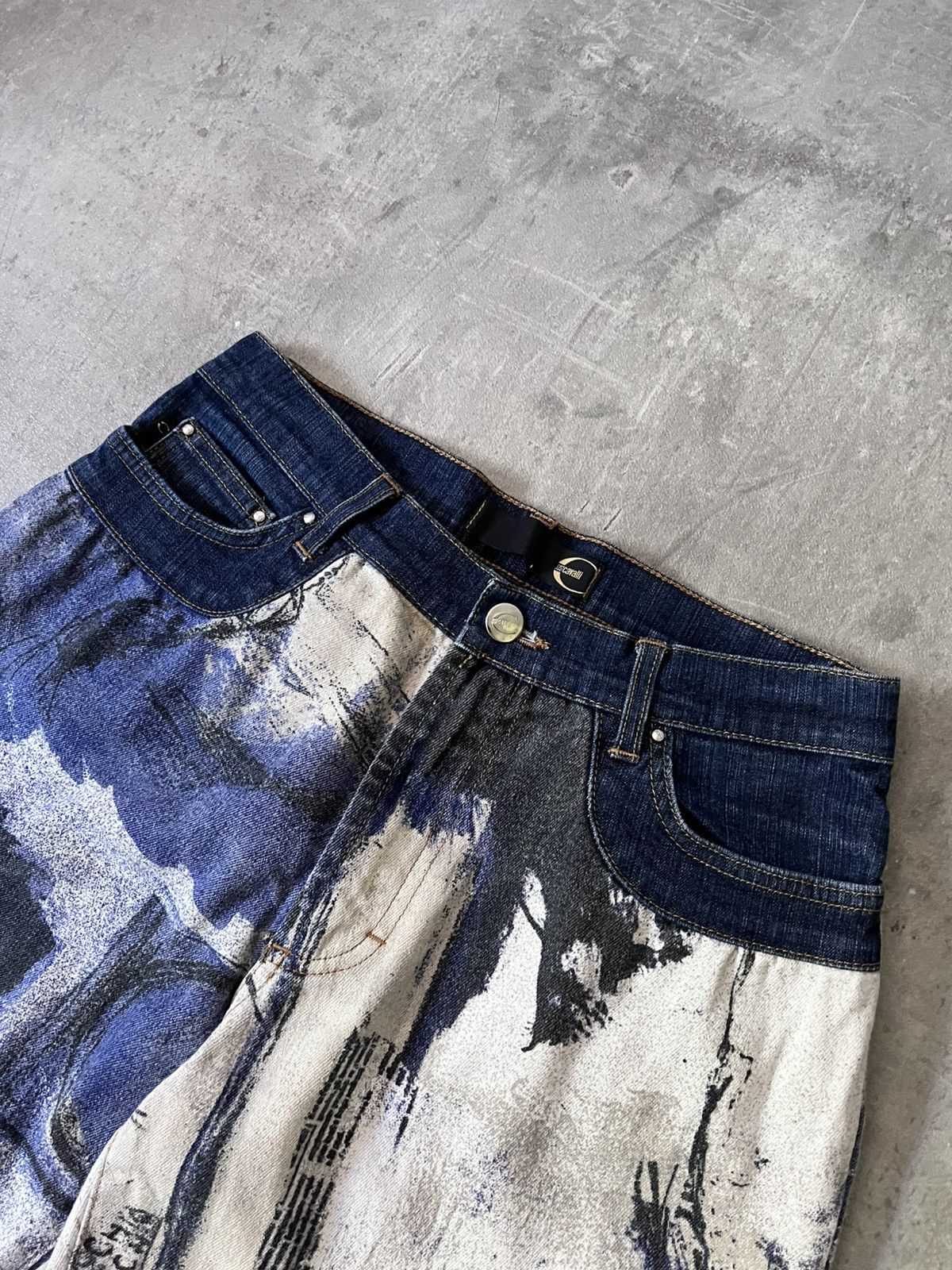 Just Cavalli Just Cavalli Napoleon Print flared jeans 2000s Size 28" / US 6 / IT 42 - 8 Thumbnail