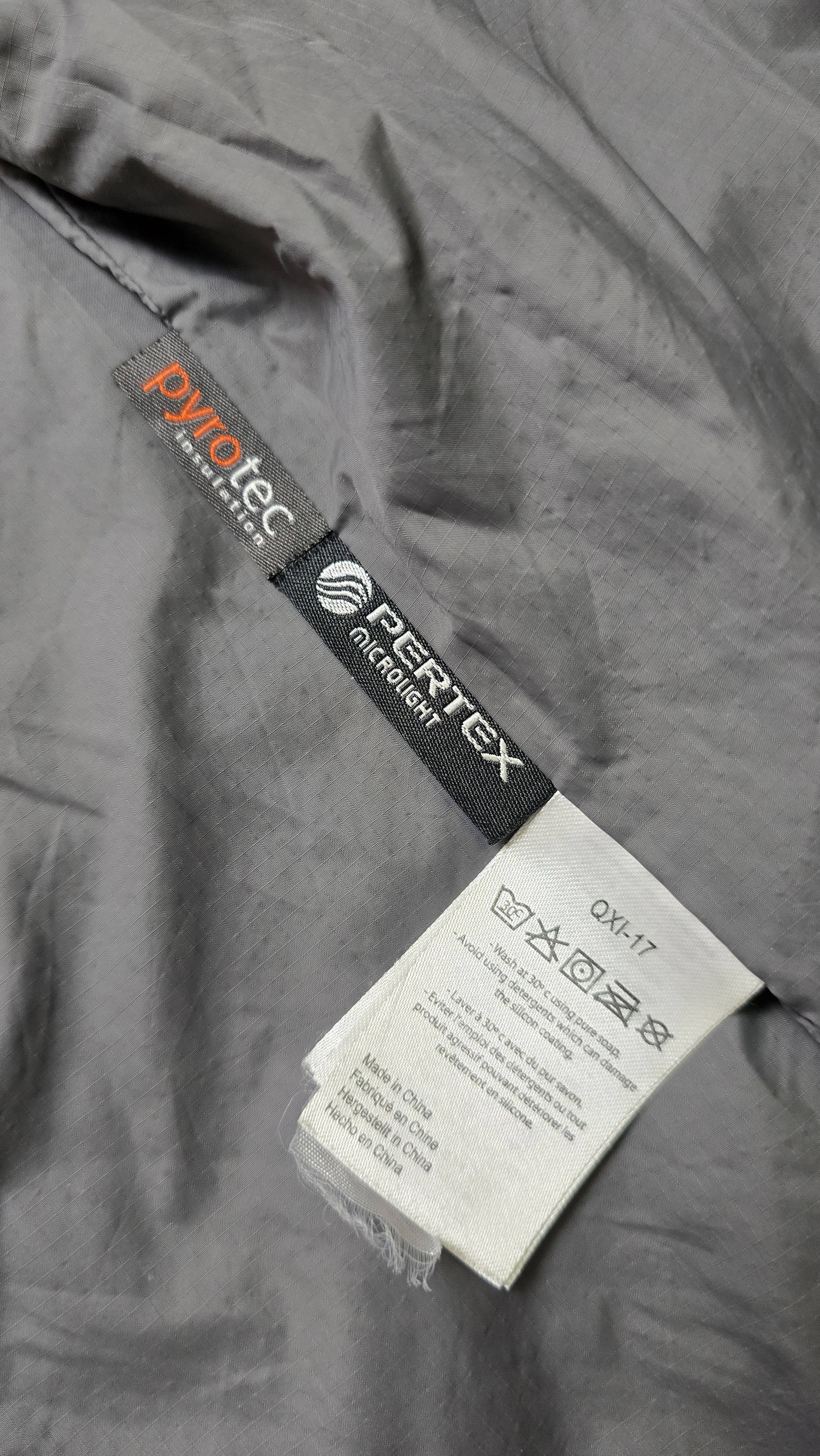 Rab QXI- 17 Pertex Microlight Pyrotec Insulation Packable Jacket Size US M / EU 48-50 / 2 - 16 Thumbnail