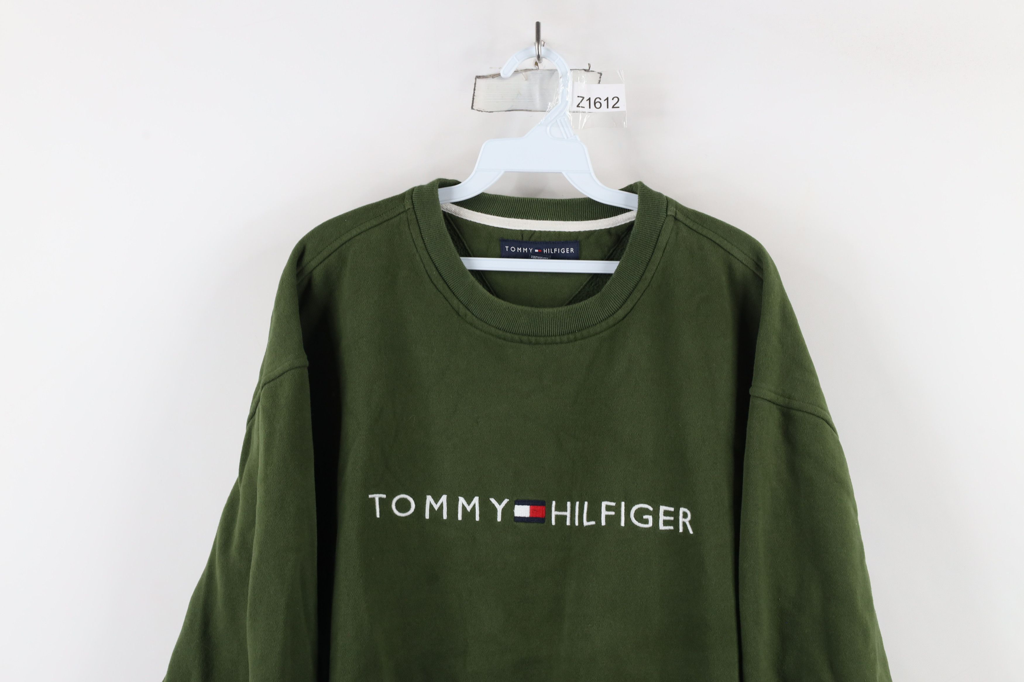 Tommy Hilfiger × Vintage Vintage Tommy Hilfiger Spell Out Crewneck Sweatshirt Green Size US XXL / EU 58 / 5 - 2 Thumbnail