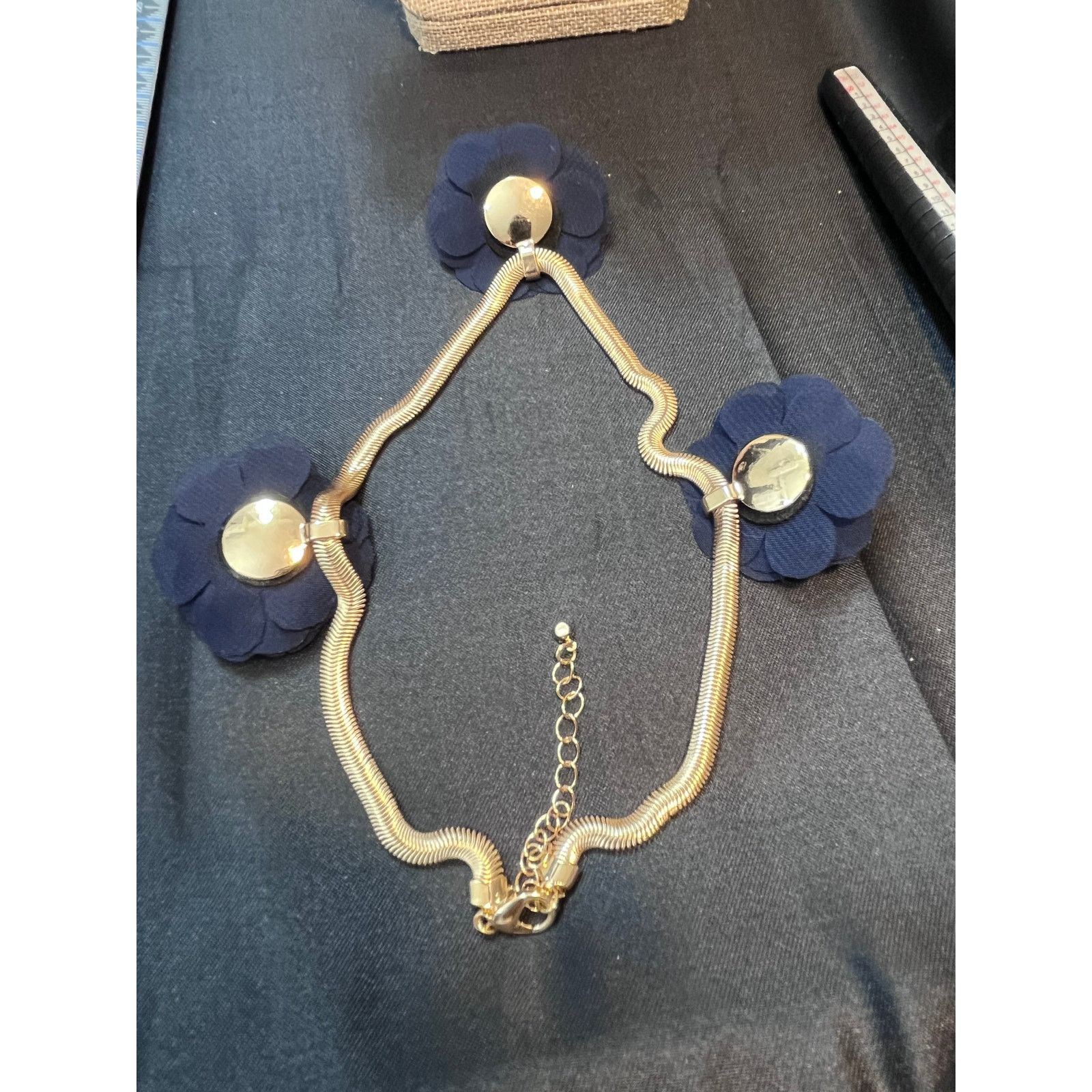 Other Vintage Navy Floral Statement Necklace 15 Inch Gold Tone Size ONE SIZE - 8 Thumbnail